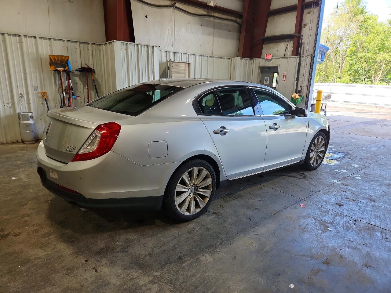 2013 Lincoln Mks Silver vin: 1LNHL9FT3DG608040