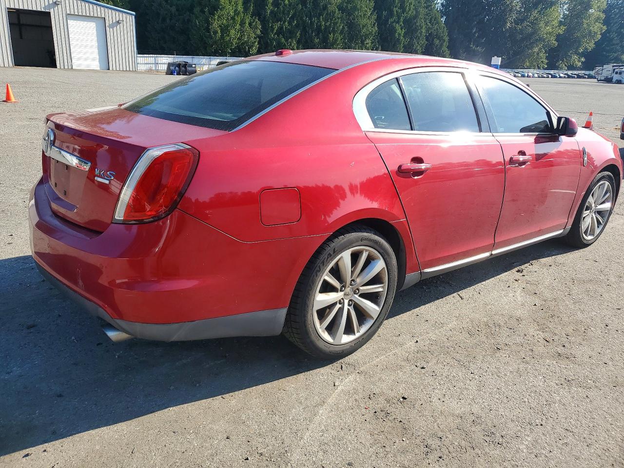 2010 Lincoln Mks Red vin: 1LNHL9FT7AG603080