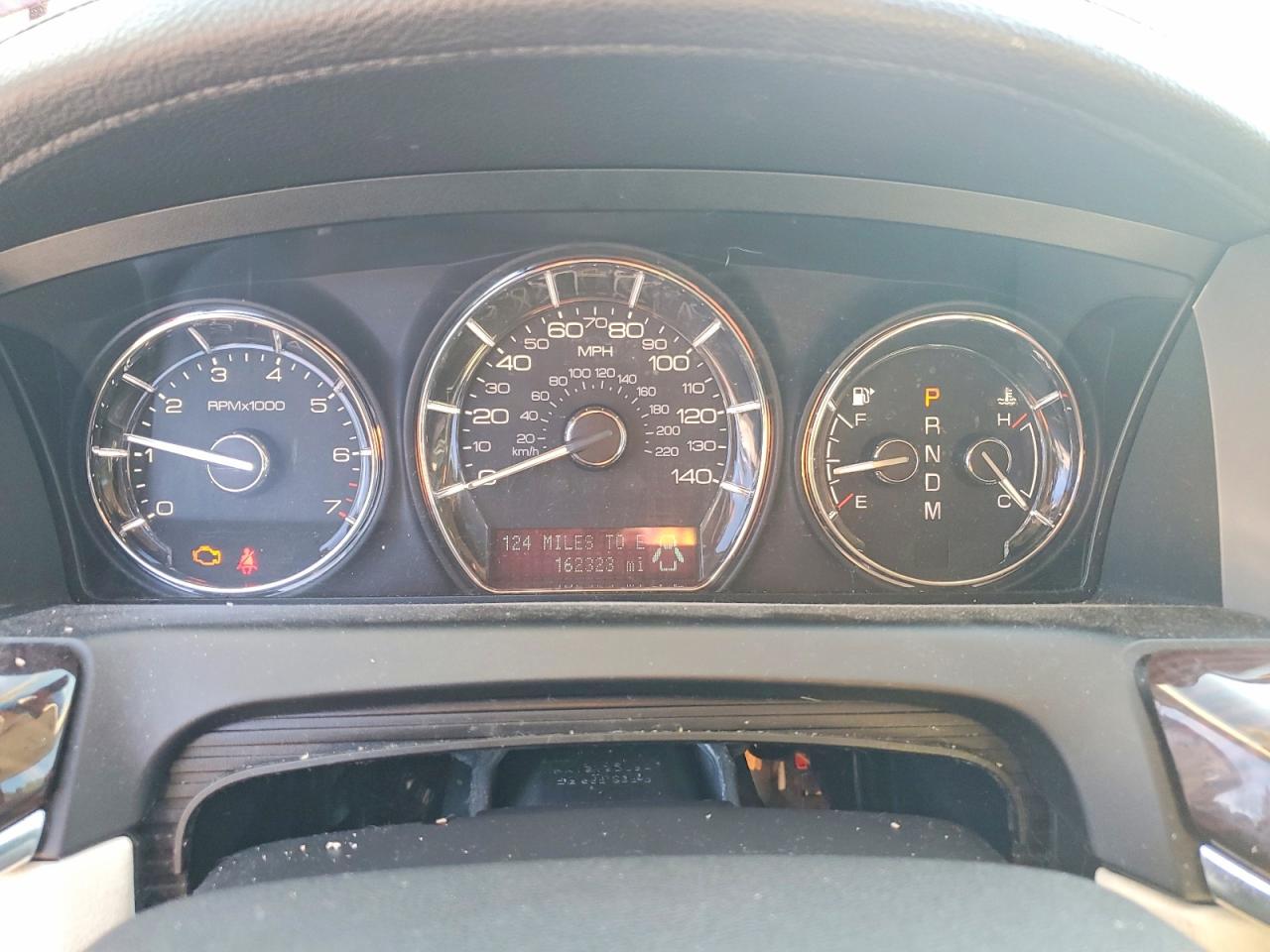 2010 Lincoln Mks Red vin: 1LNHL9FT7AG603080