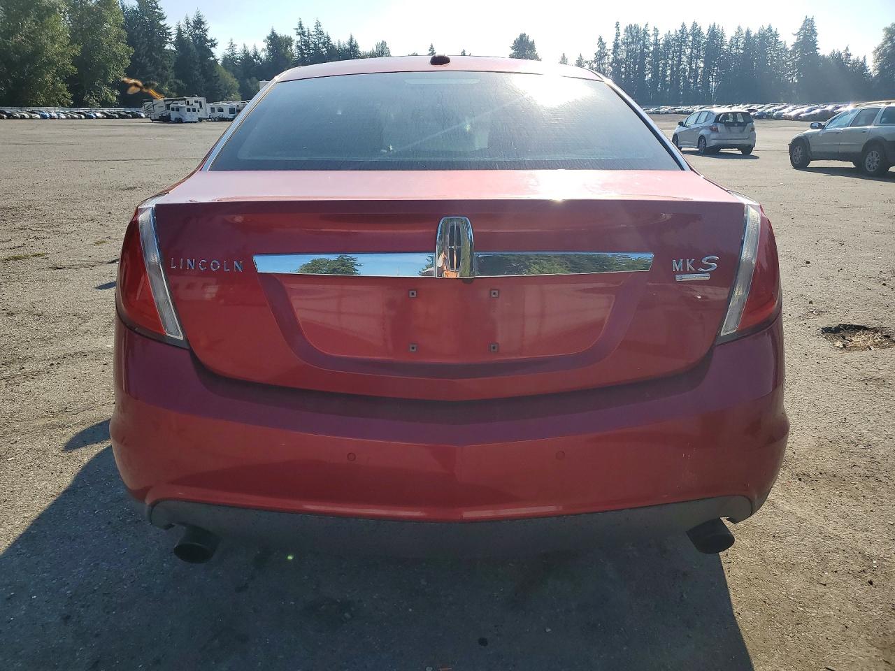 2010 Lincoln Mks Red vin: 1LNHL9FT7AG603080