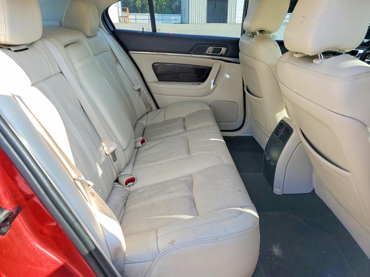 2010 Lincoln Mks Red vin: 1LNHL9FT7AG603080
