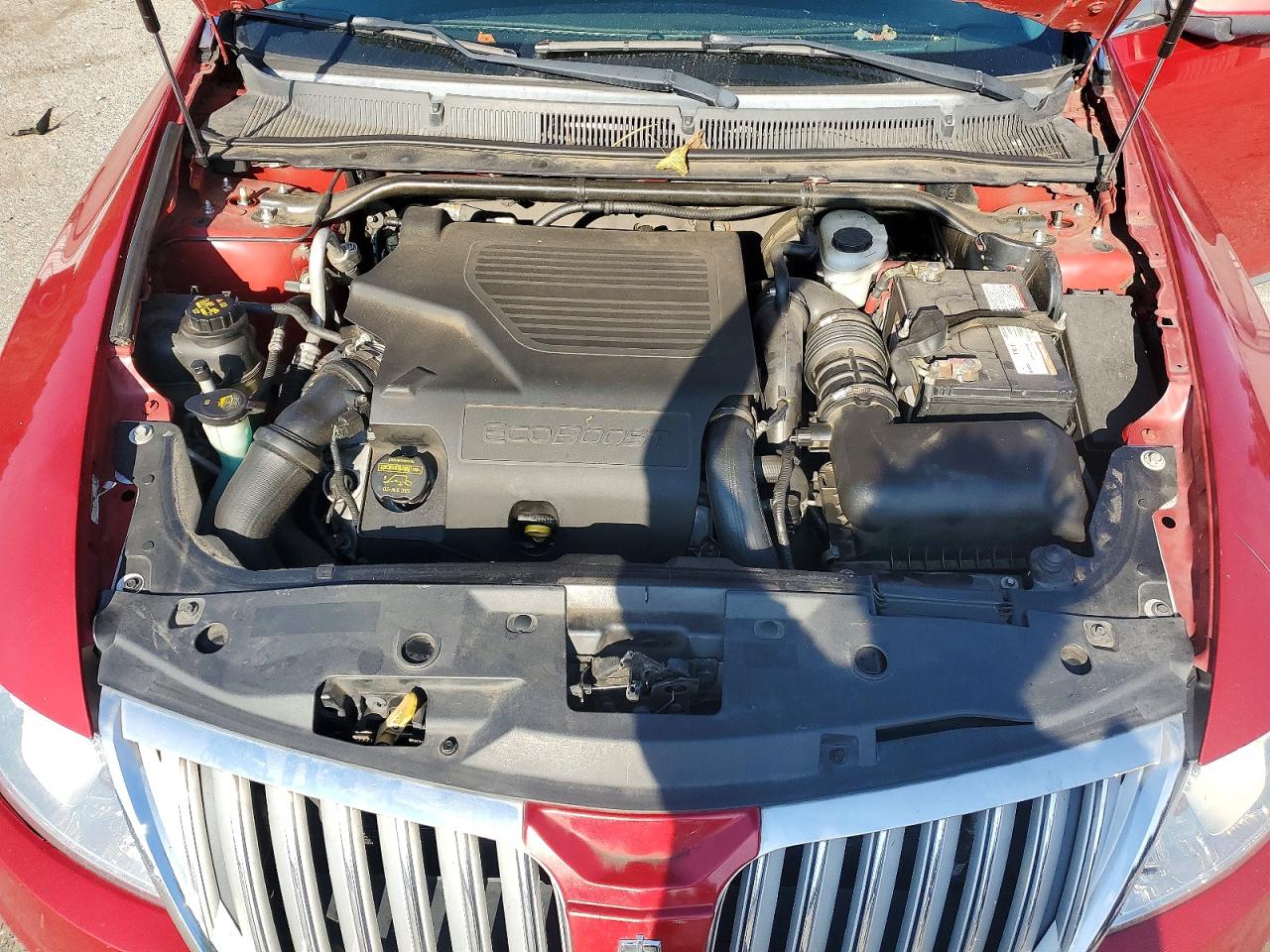 2010 Lincoln Mks Red vin: 1LNHL9FT7AG603080