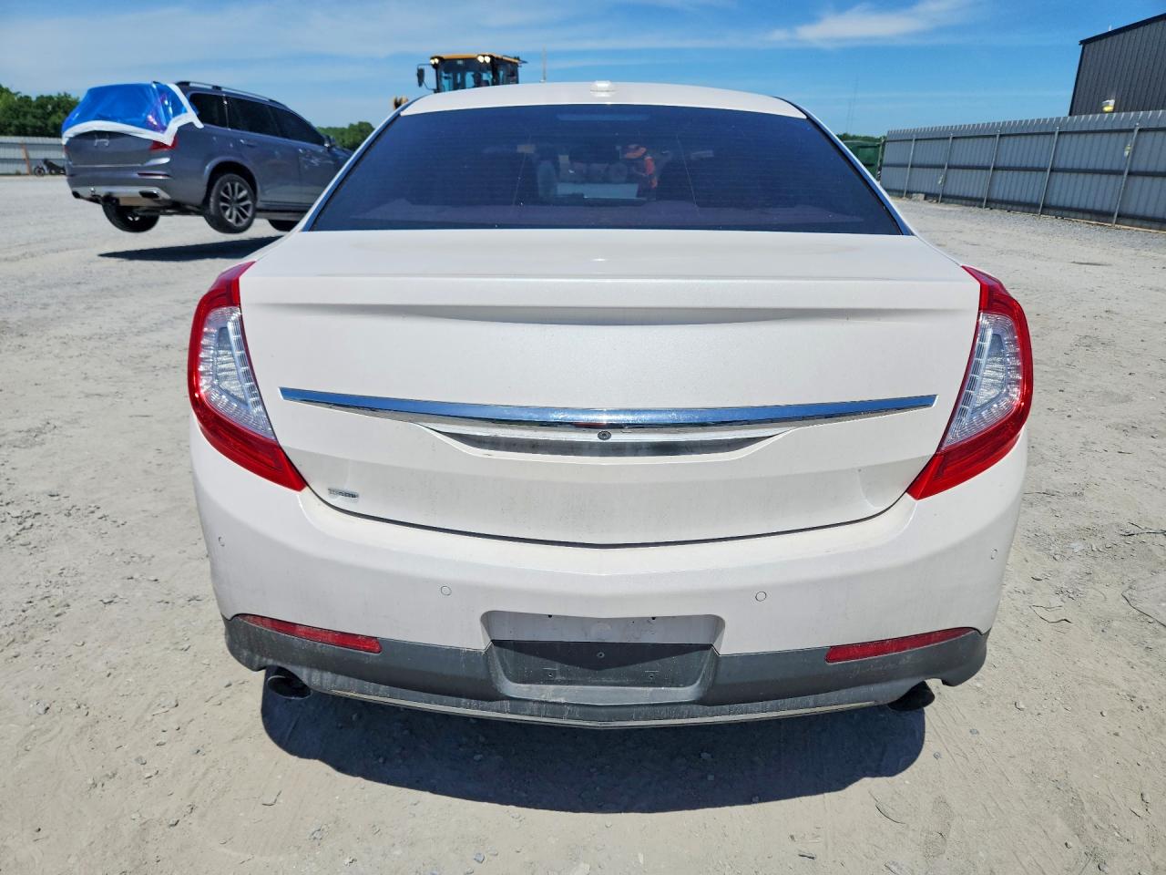 2015 Lincoln Mks White vin: 1LNHL9FT7FG603233