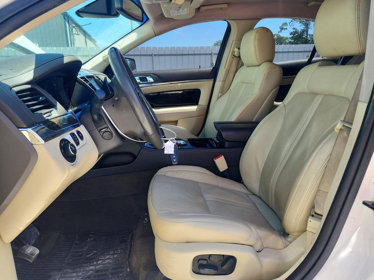 2015 Lincoln Mks White vin: 1LNHL9FT7FG603233