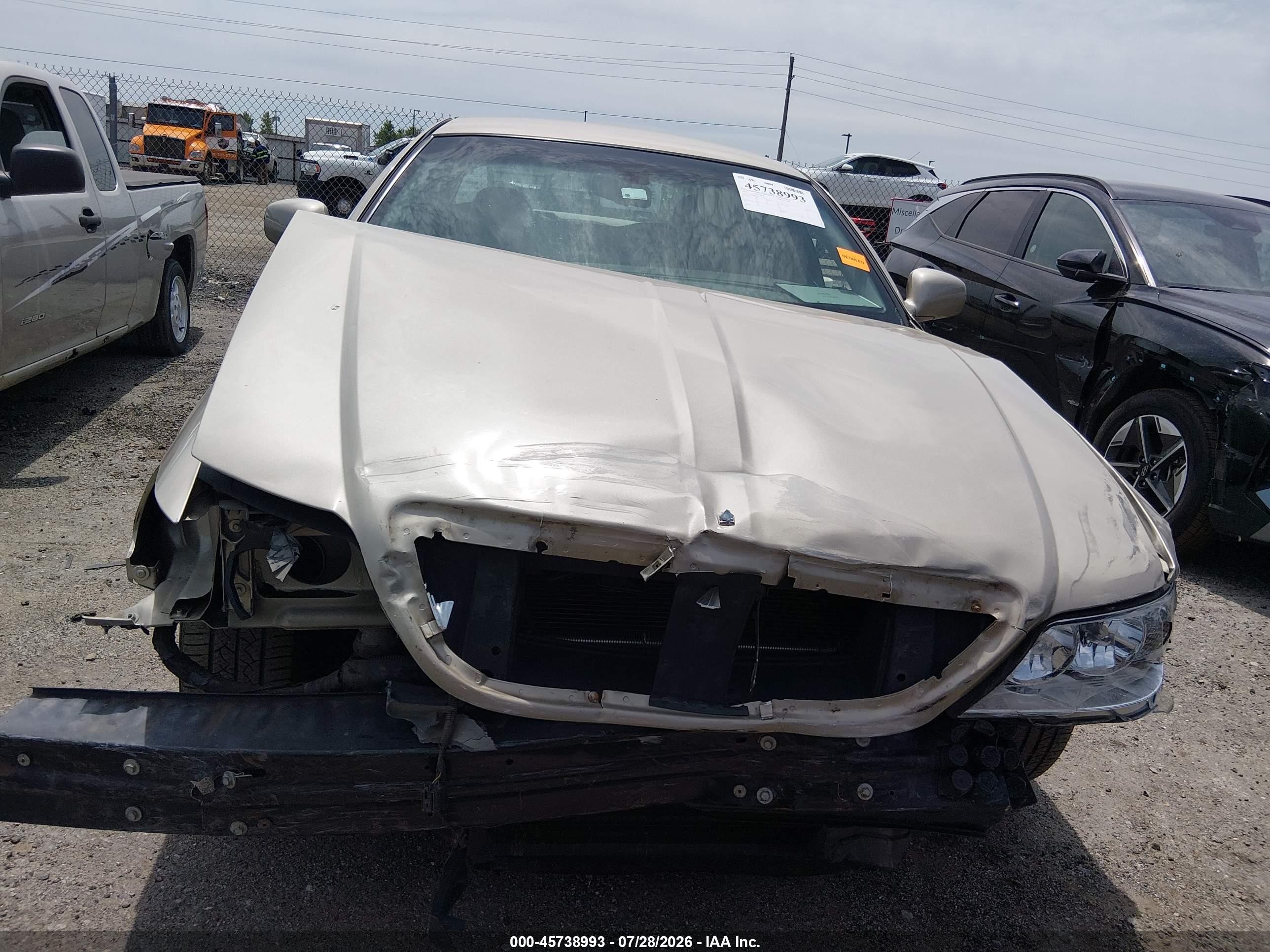 2006 Lincoln Town Car Signature Tan vin: 1LNHM81V06Y611474
