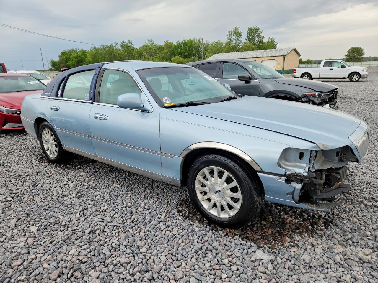 2006 Lincoln Town Car Signature Blue vin: 1LNHM81V66Y648805