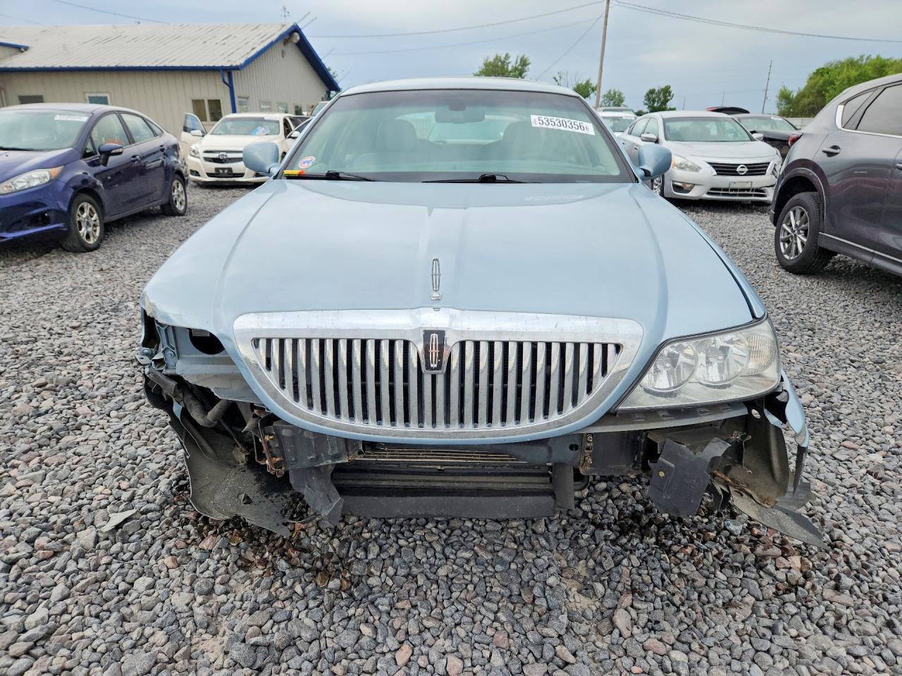 2006 Lincoln Town Car Signature Blue vin: 1LNHM81V66Y648805