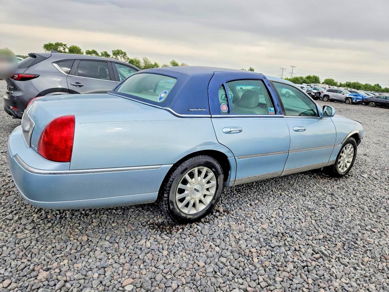 2006 Lincoln Town Car Signature Blue vin: 1LNHM81V66Y648805
