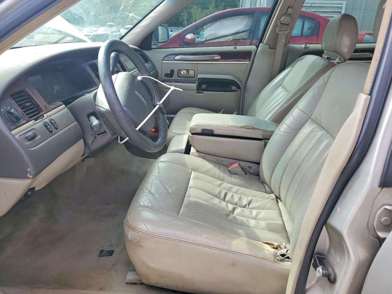 2007 Lincoln Town Car Signature Silver vin: 1LNHM81V67Y614557