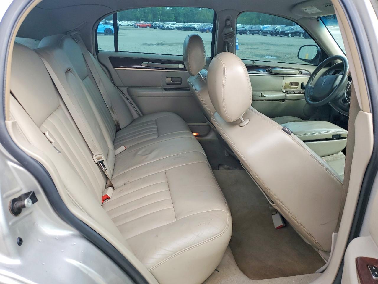 2007 Lincoln Town Car Signature Silver vin: 1LNHM81V67Y614557