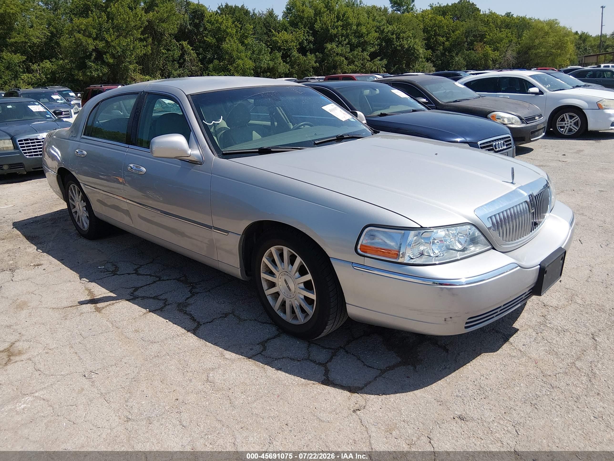 1LNHM81V67Y617023