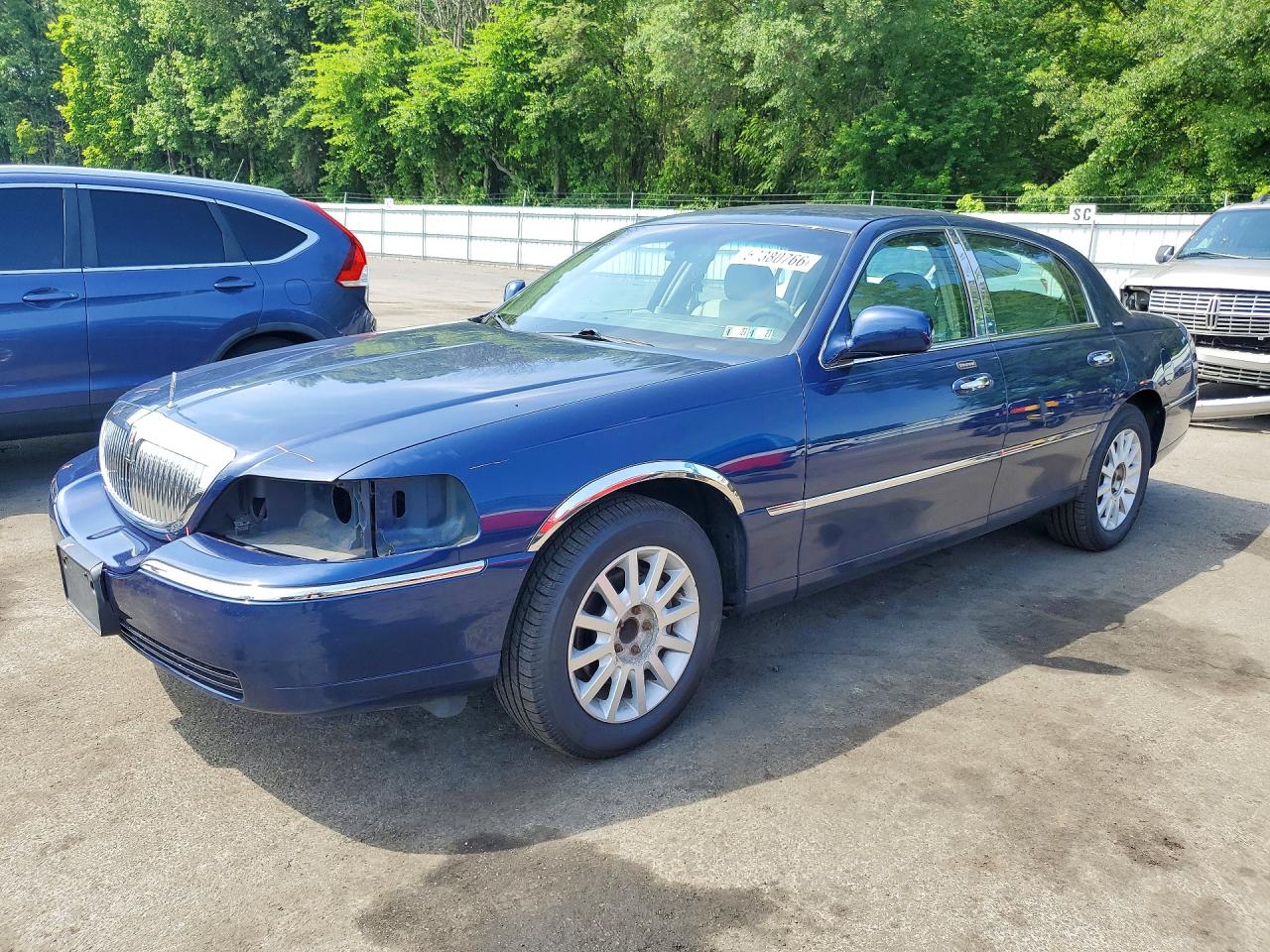 2007 Lincoln Town Car Signature Blue vin: 1LNHM81V77Y610209