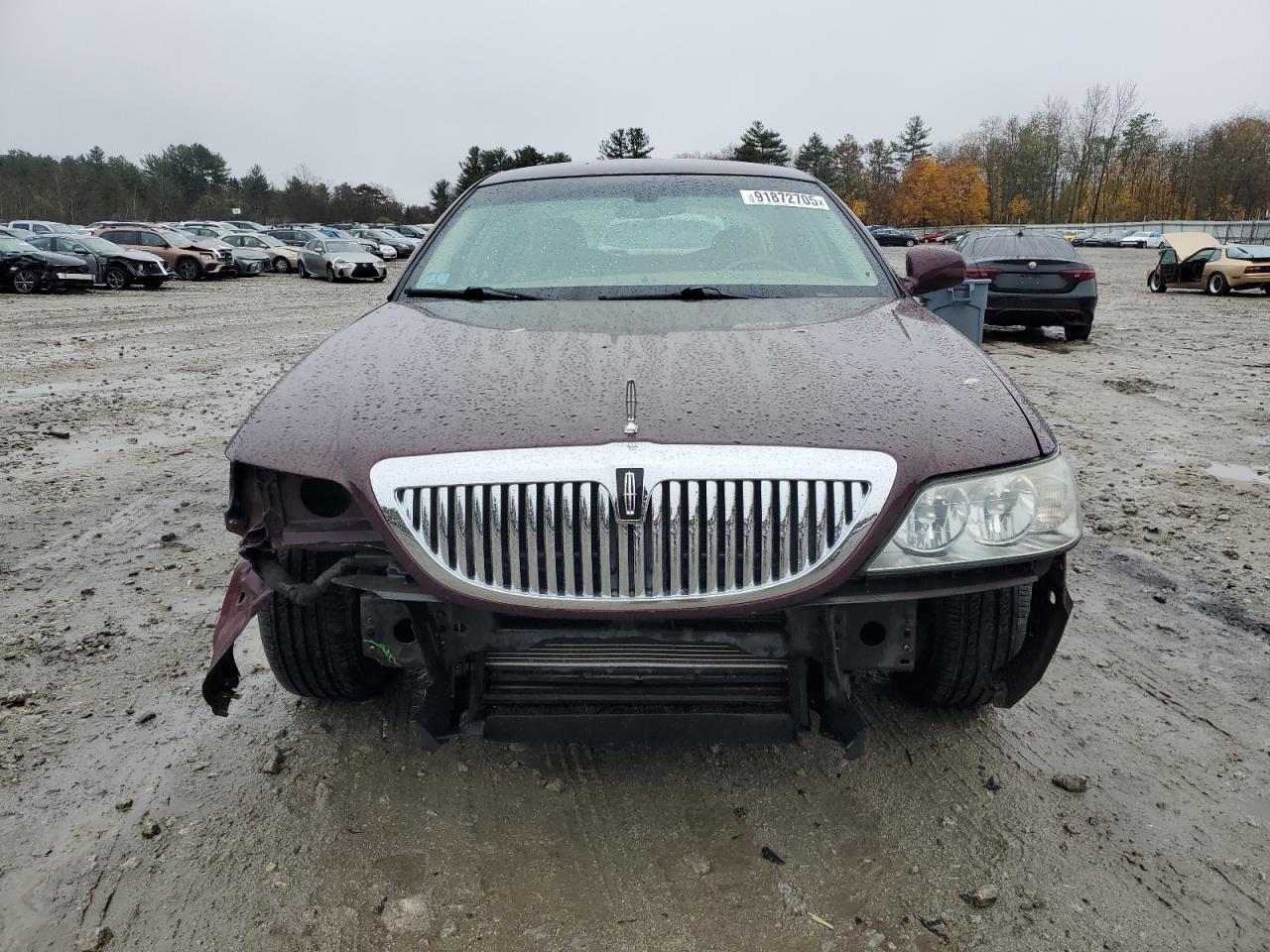 2007 Lincoln Town Car Signature Maroon vin: 1LNHM81V97Y608526