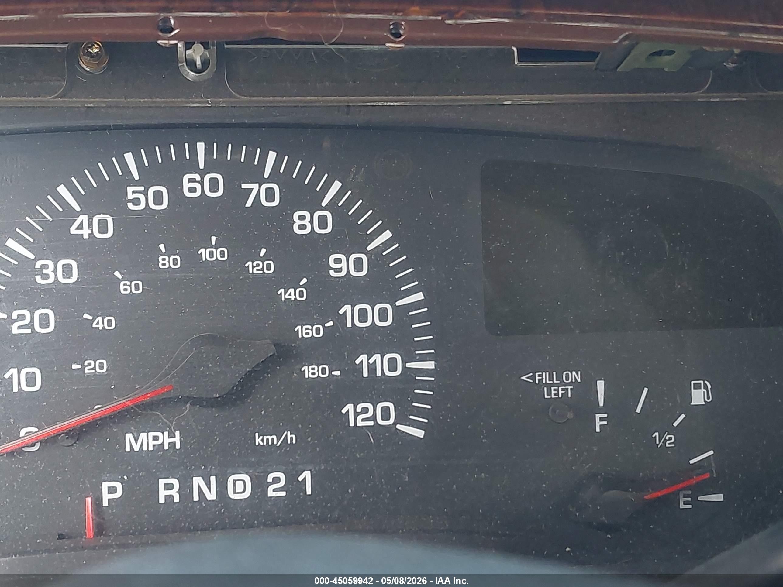 2001 Lincoln Town Car Executive Silver vin: 1LNHM81W01Y672910