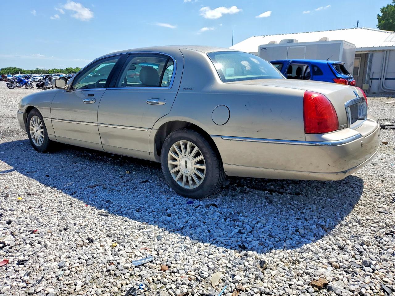 2004 Lincoln Town Car Beige vin: 1LNHM81W14Y659426