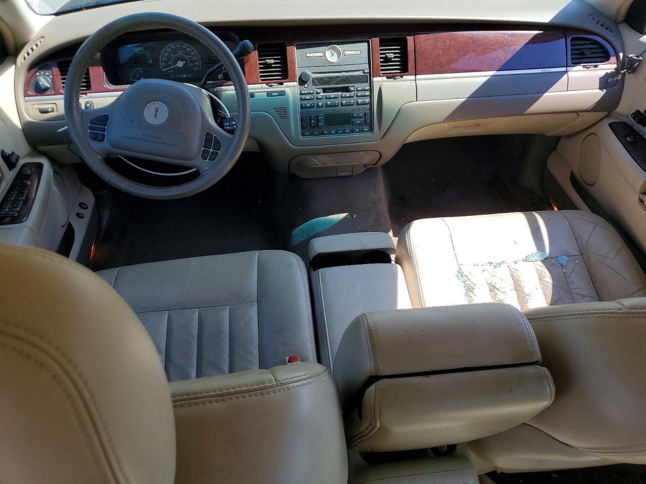 2004 Lincoln Town Car Beige vin: 1LNHM81W14Y659426