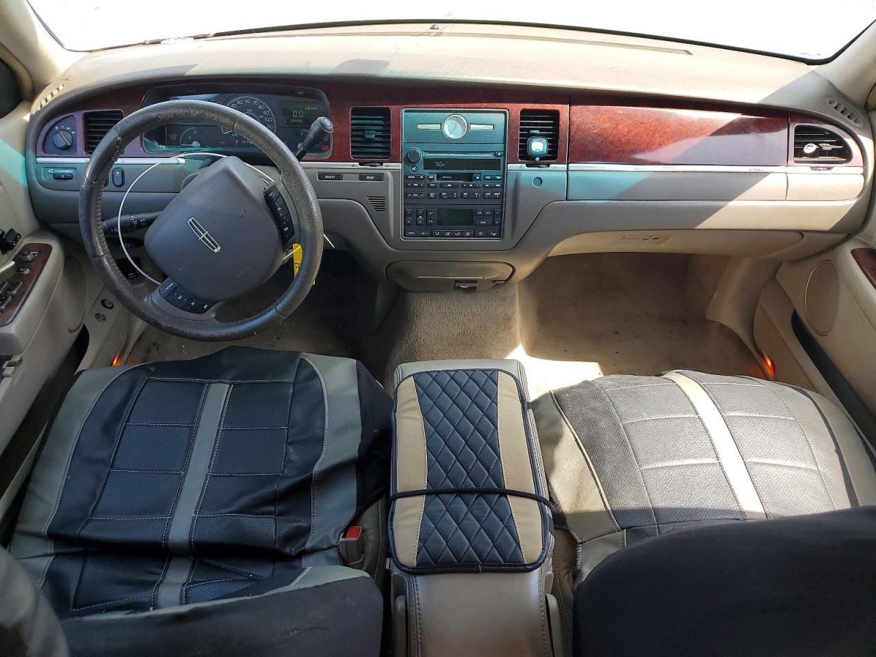 2005 Lincoln Town Car Signature Beige vin: 1LNHM81W25Y611483