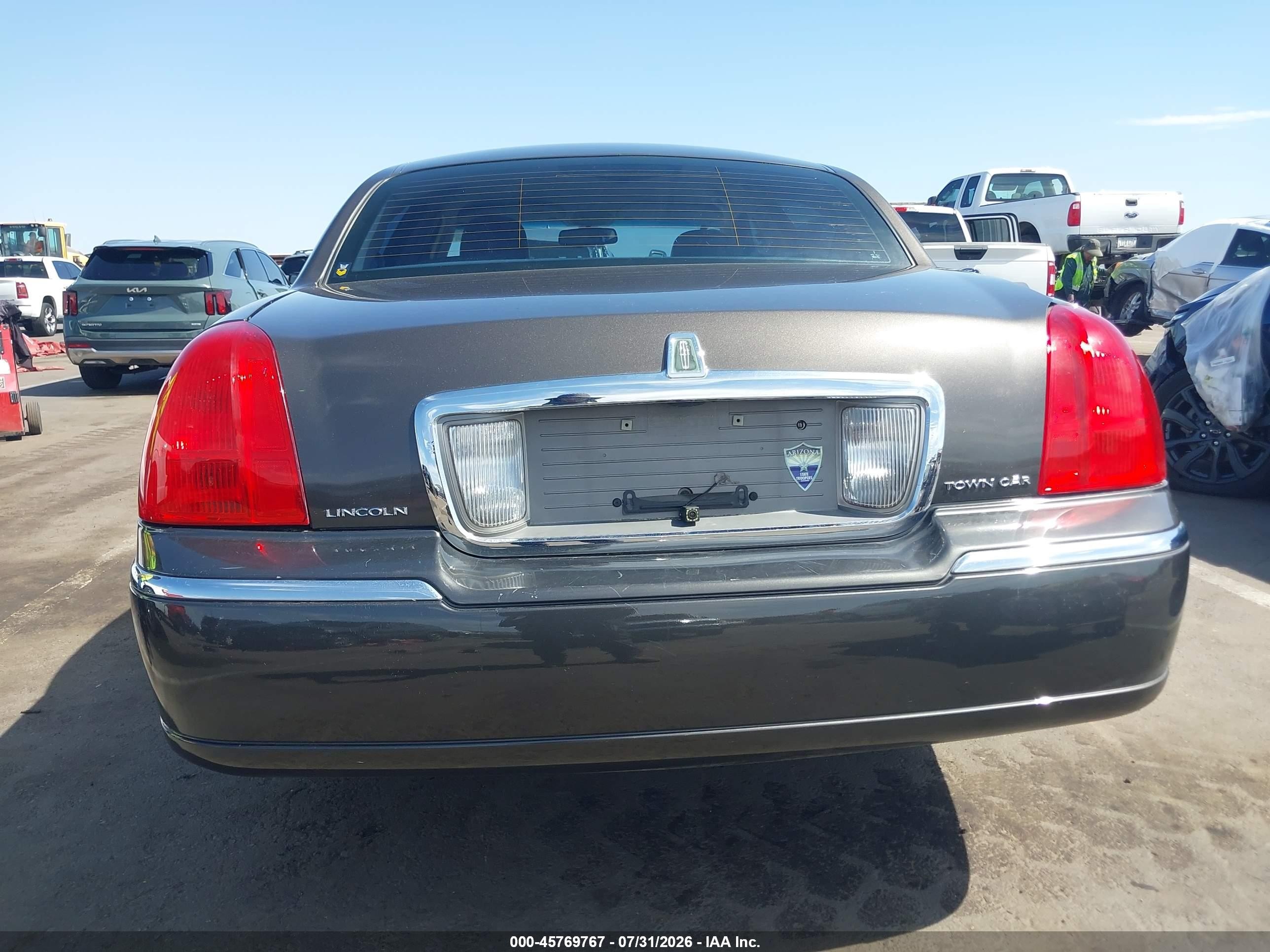 2007 Lincoln Town Car Signature Black vin: 1LNHM81W37Y604562