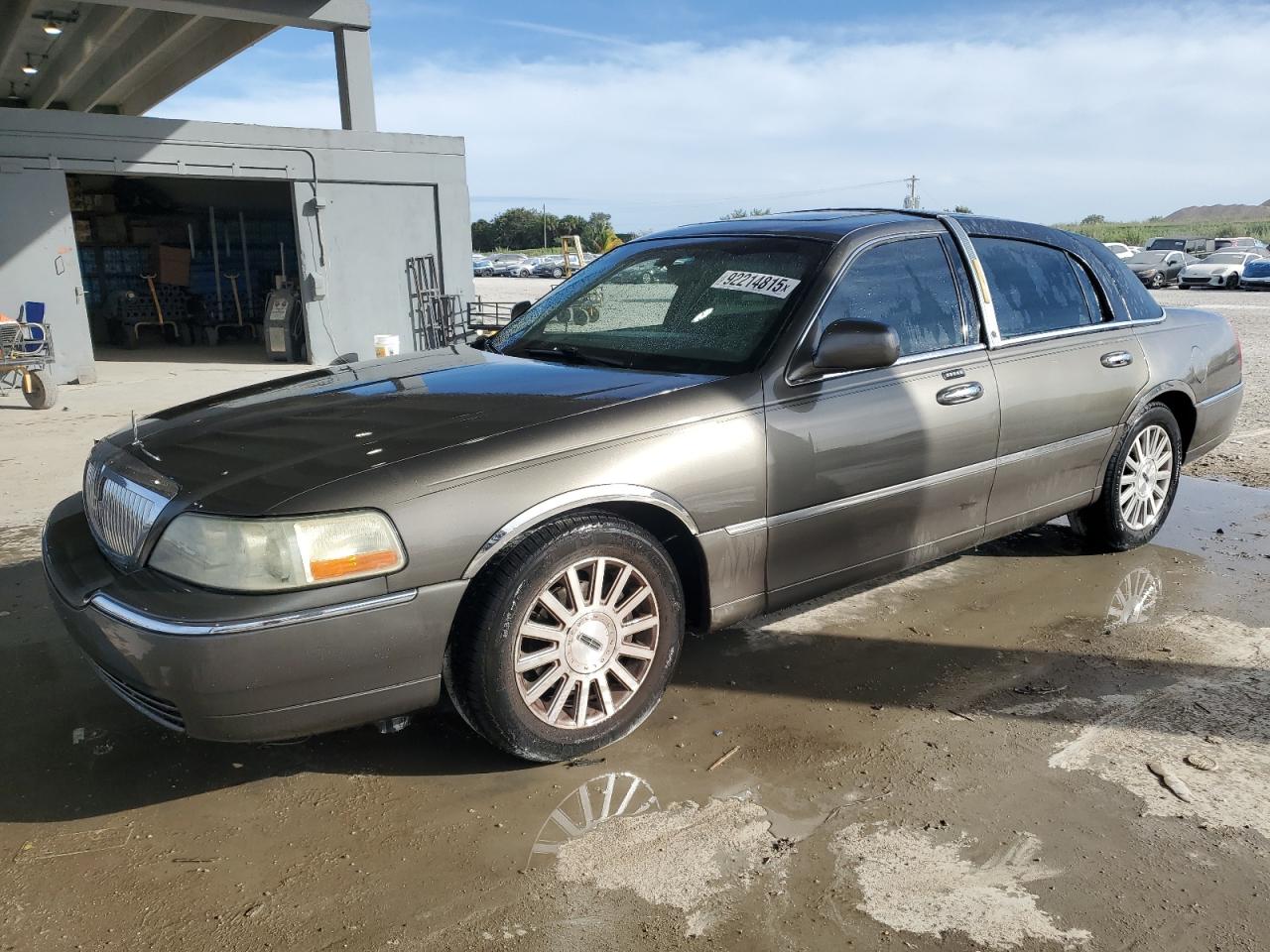 1LNHM81W54Y627725