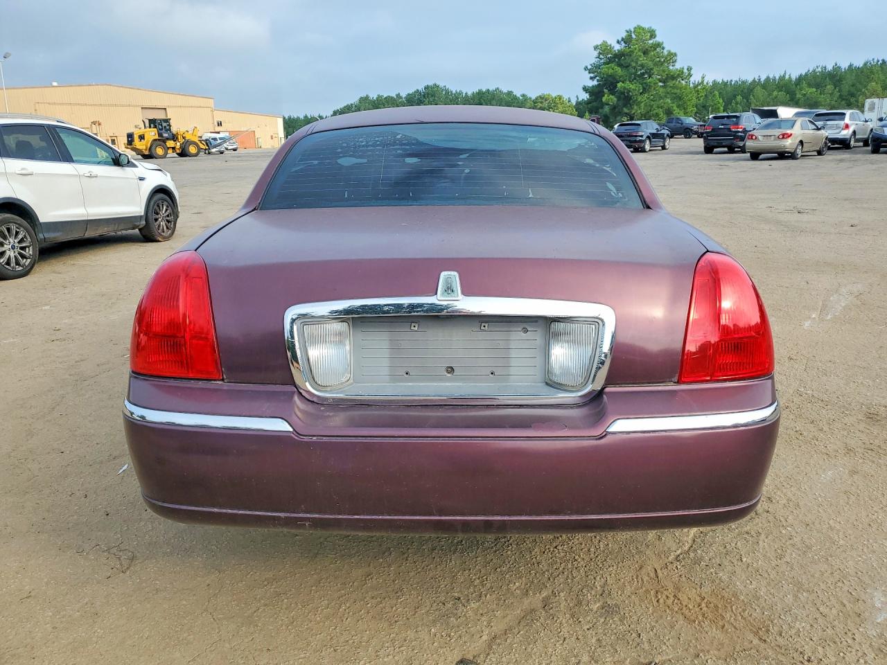 2006 Lincoln Town Car Signature Бордовый vin: 1LNHM81W66Y608698