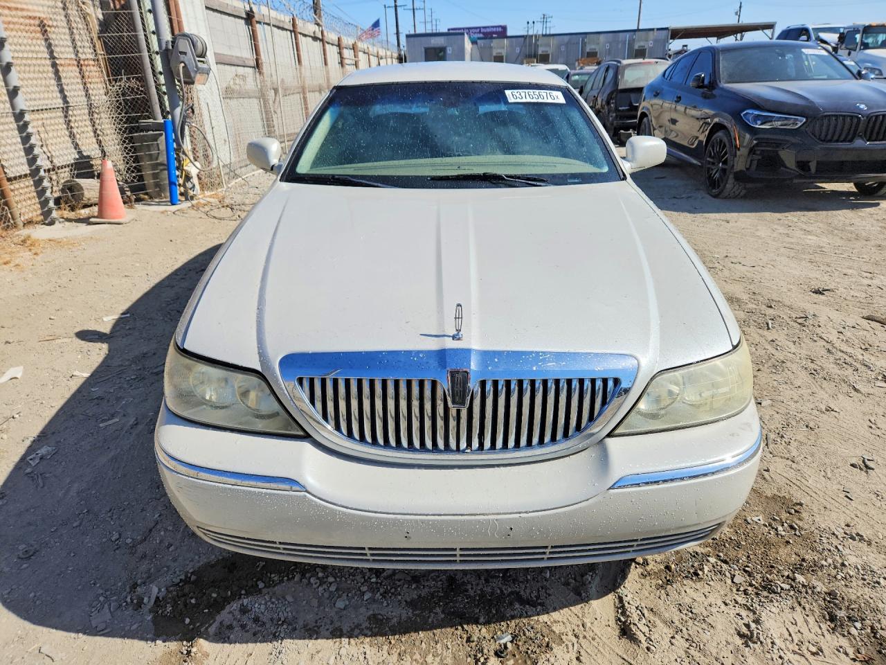 2006 Lincoln Town Car Signature Beige vin: 1LNHM81W76Y634503