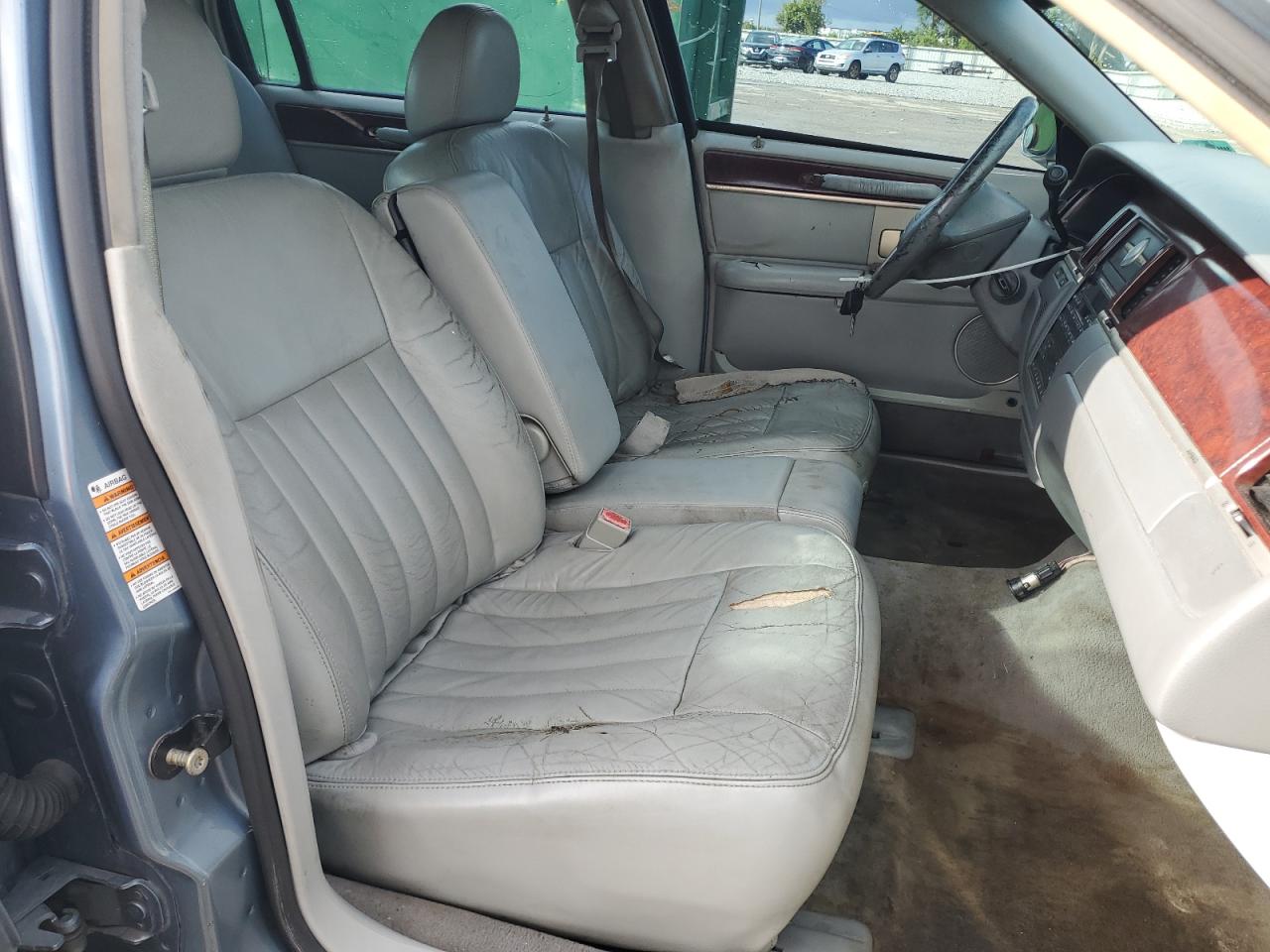 2004 Lincoln Town Car Executive Gray vin: 1LNHM81W84Y669323