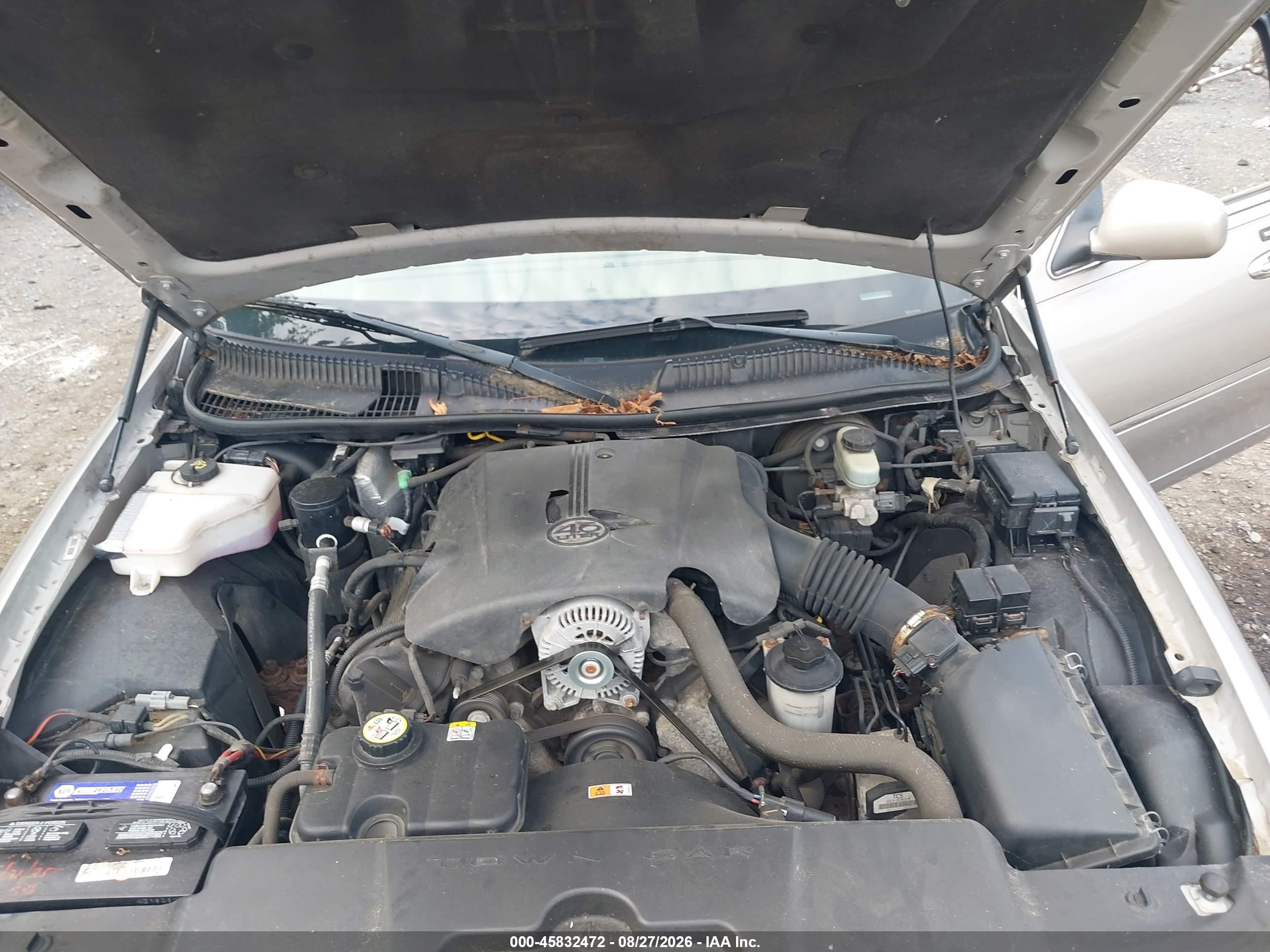 2002 Lincoln Town Car Executive Tan vin: 1LNHM81WX2Y614546