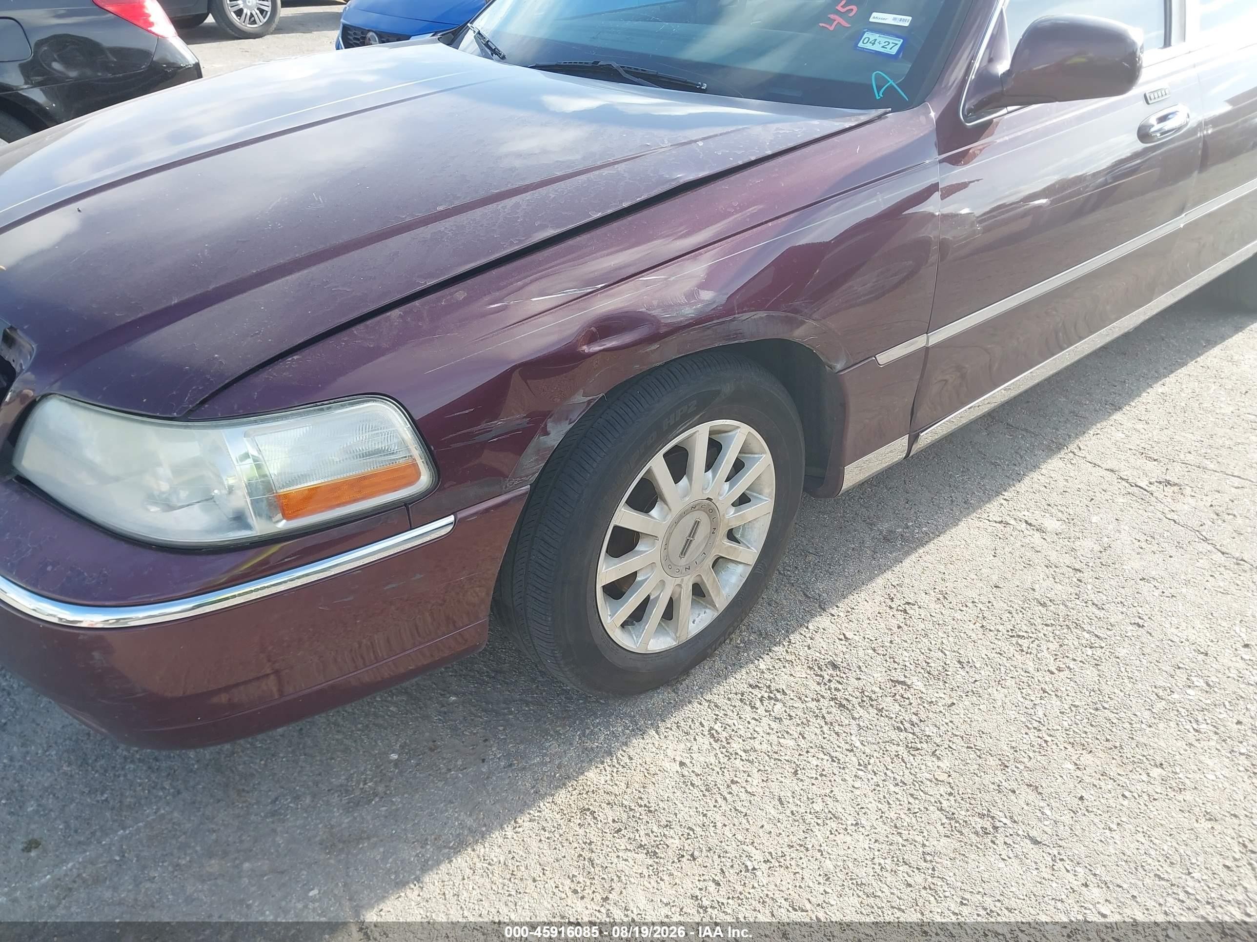 2006 Lincoln Town Car Signature Бордовый vin: 1LNHM81WX6Y608607