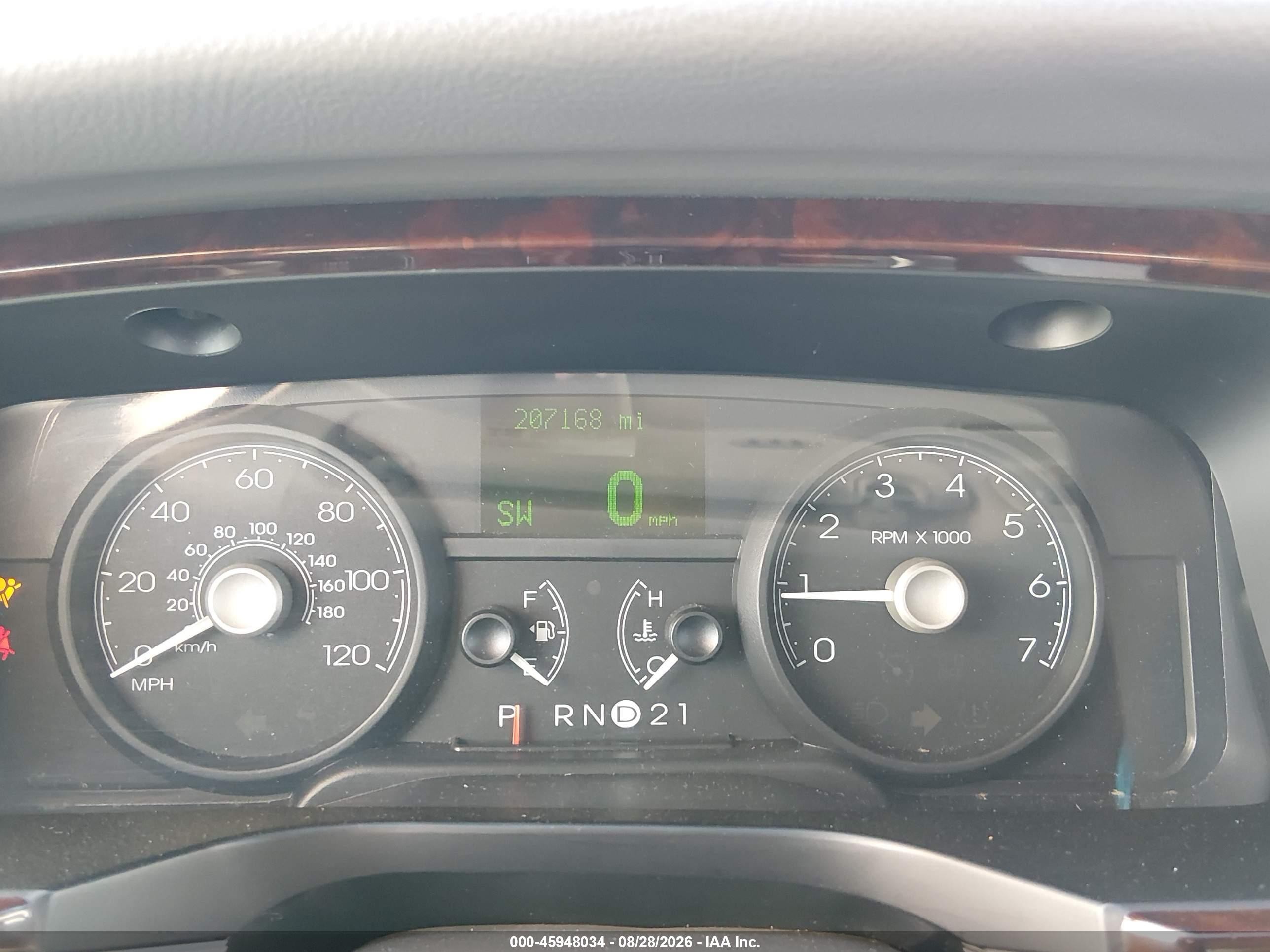 2007 Lincoln Town Car   Light Blue vin: 1LNHM82V07Y624340