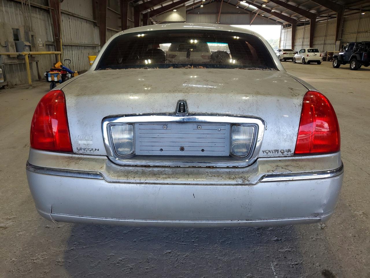 2007 Lincoln Town Car Signature Limited Silver vin: 1LNHM82V47Y620159