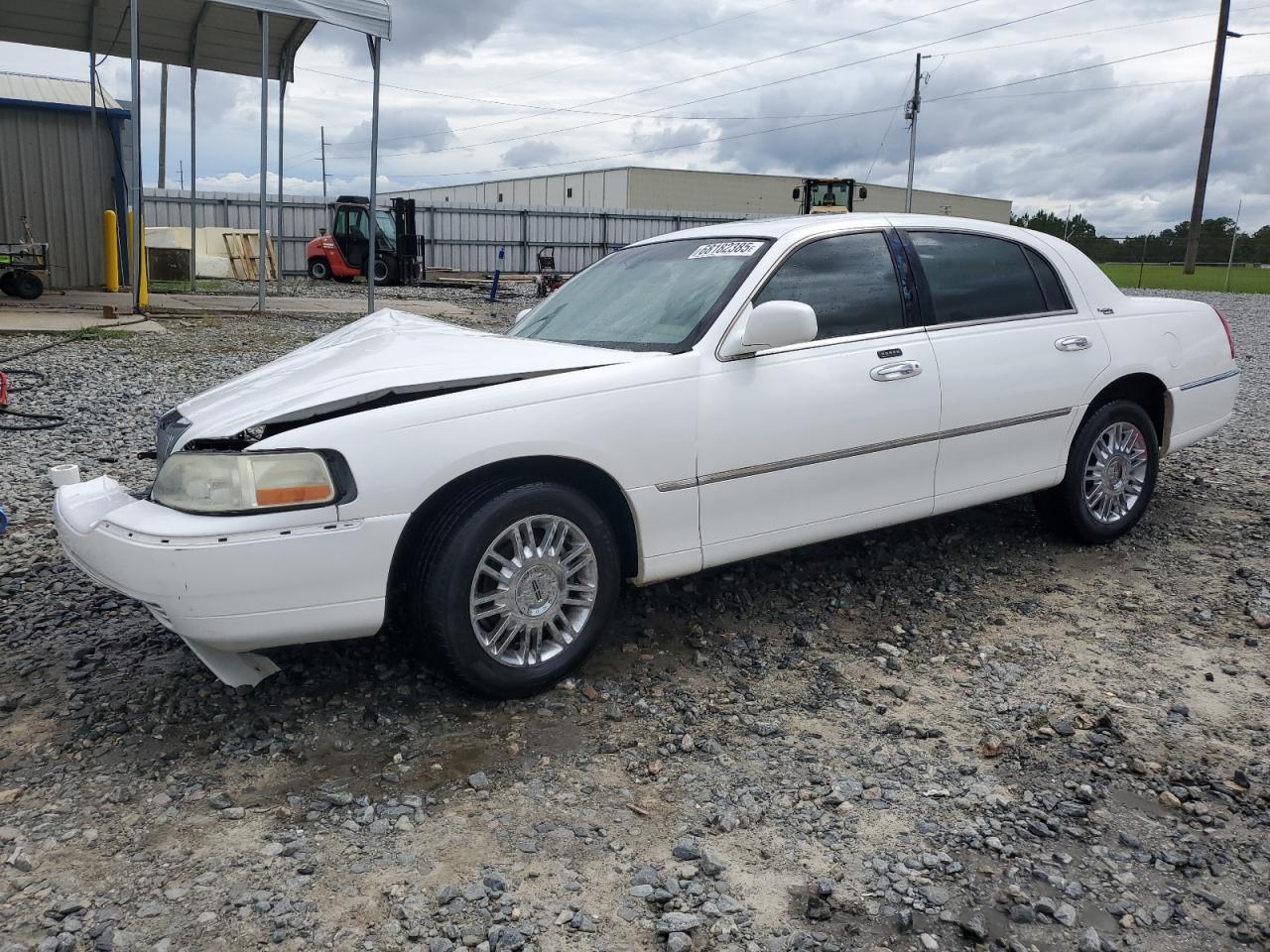 1LNHM82VX6Y630547