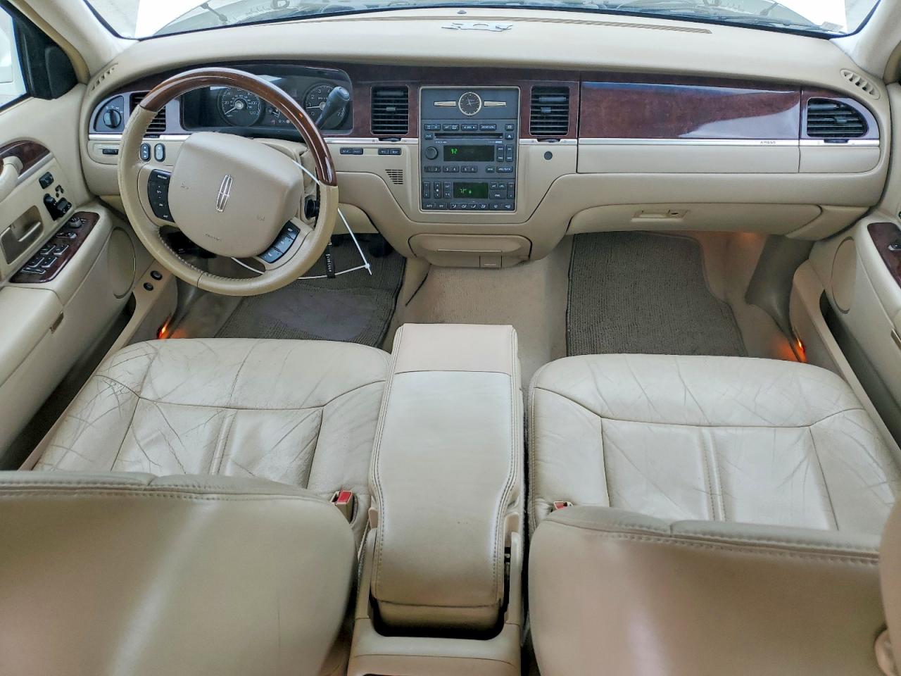 2006 Lincoln Town Car Signature Limited Two Tone vin: 1LNHM82W26Y603898