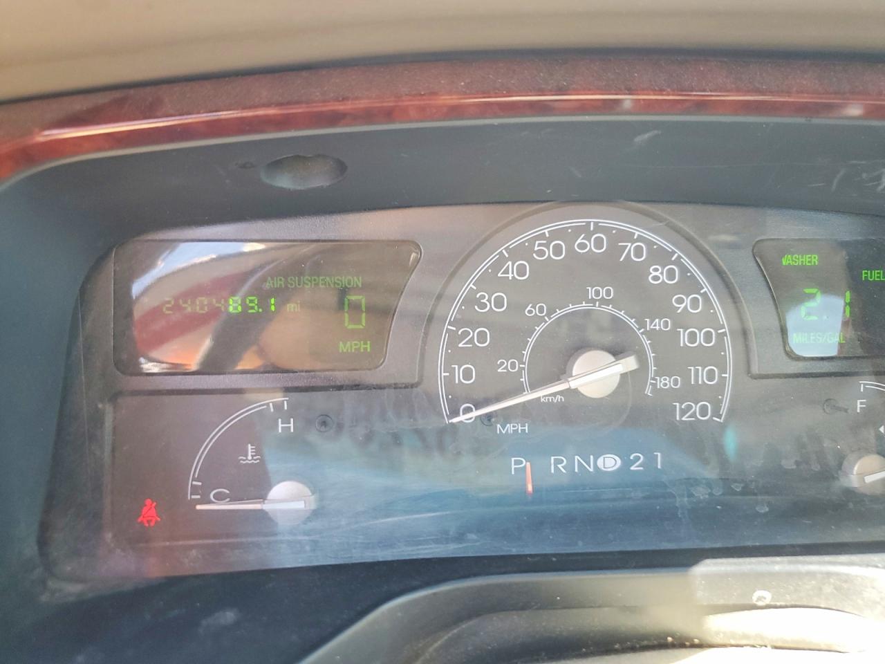 2003 Lincoln Town Car Signature Серебряный vin: 1LNHM82WX3Y703288