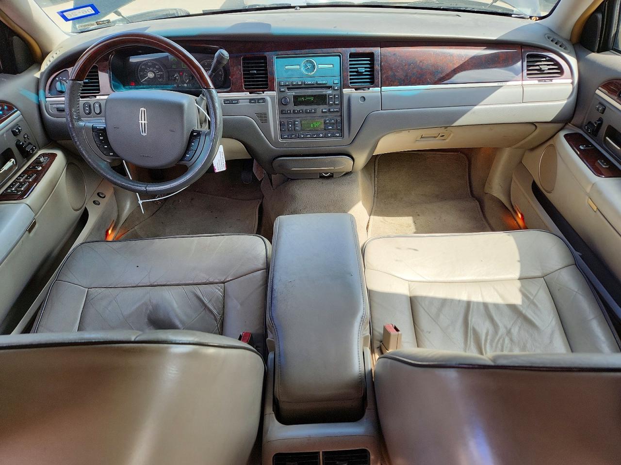 2006 Lincoln Town Car Designer Black vin: 1LNHM83V36Y647334