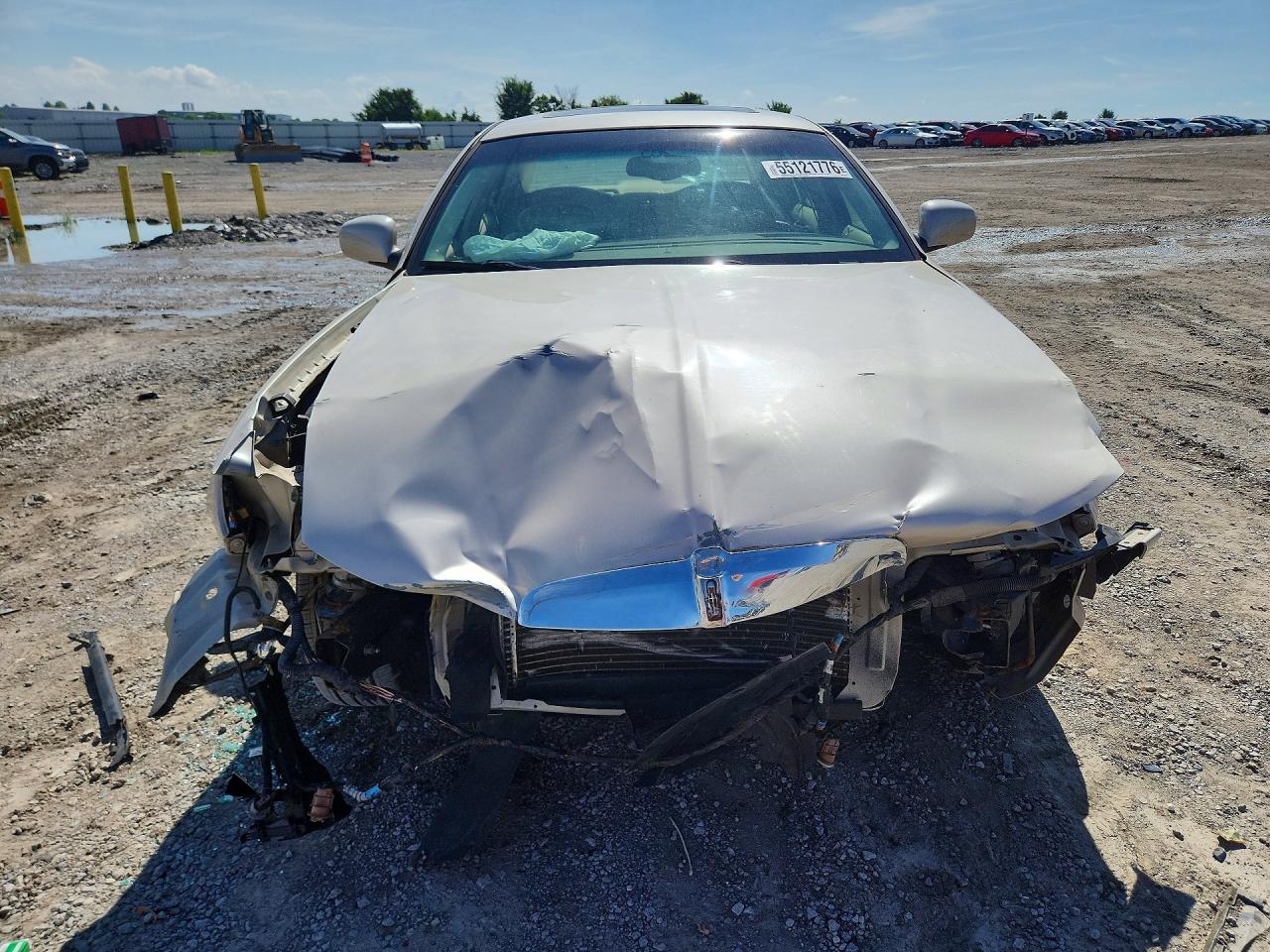 2000 Lincoln Town Car White vin: 1LNHM83W0YY938434