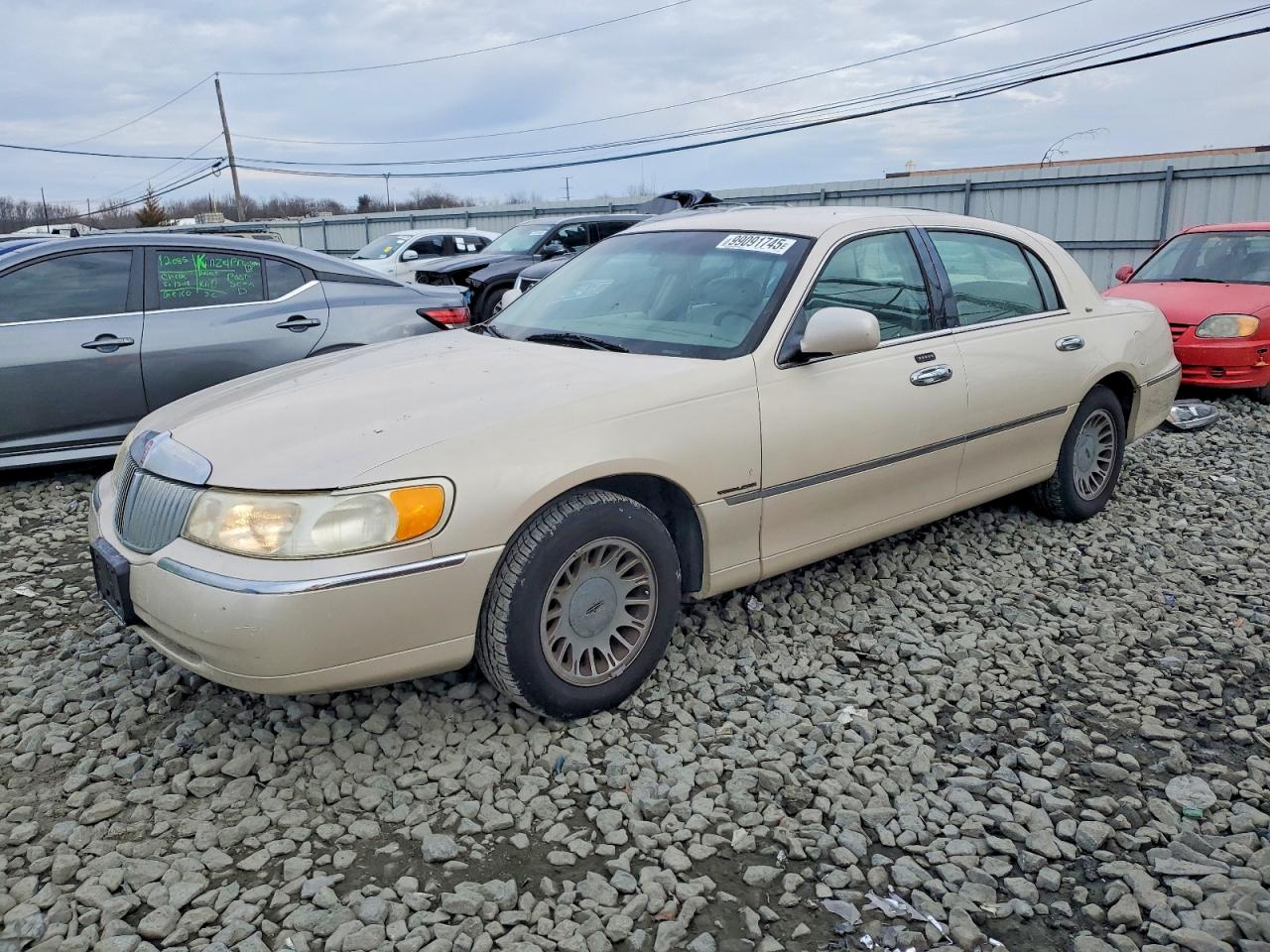 2001 Lincoln Town Car Cartier Beige vin: 1LNHM83W31Y719666