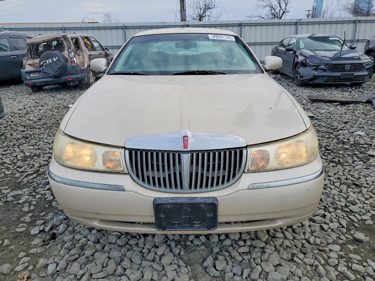 2001 Lincoln Town Car Cartier Beige vin: 1LNHM83W31Y719666