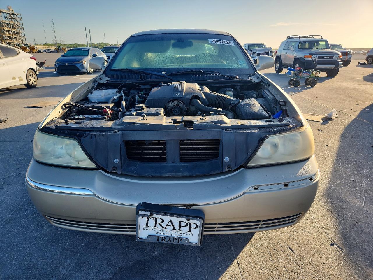 2004 Lincoln Town Car Ultimate Tan vin: 1LNHM83W34Y654225