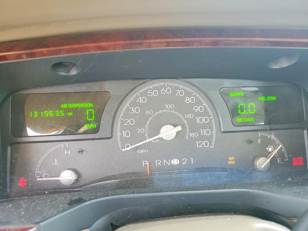 2004 Lincoln Town Car Ultimate Turquoise vin: 1LNHM83W34Y657366
