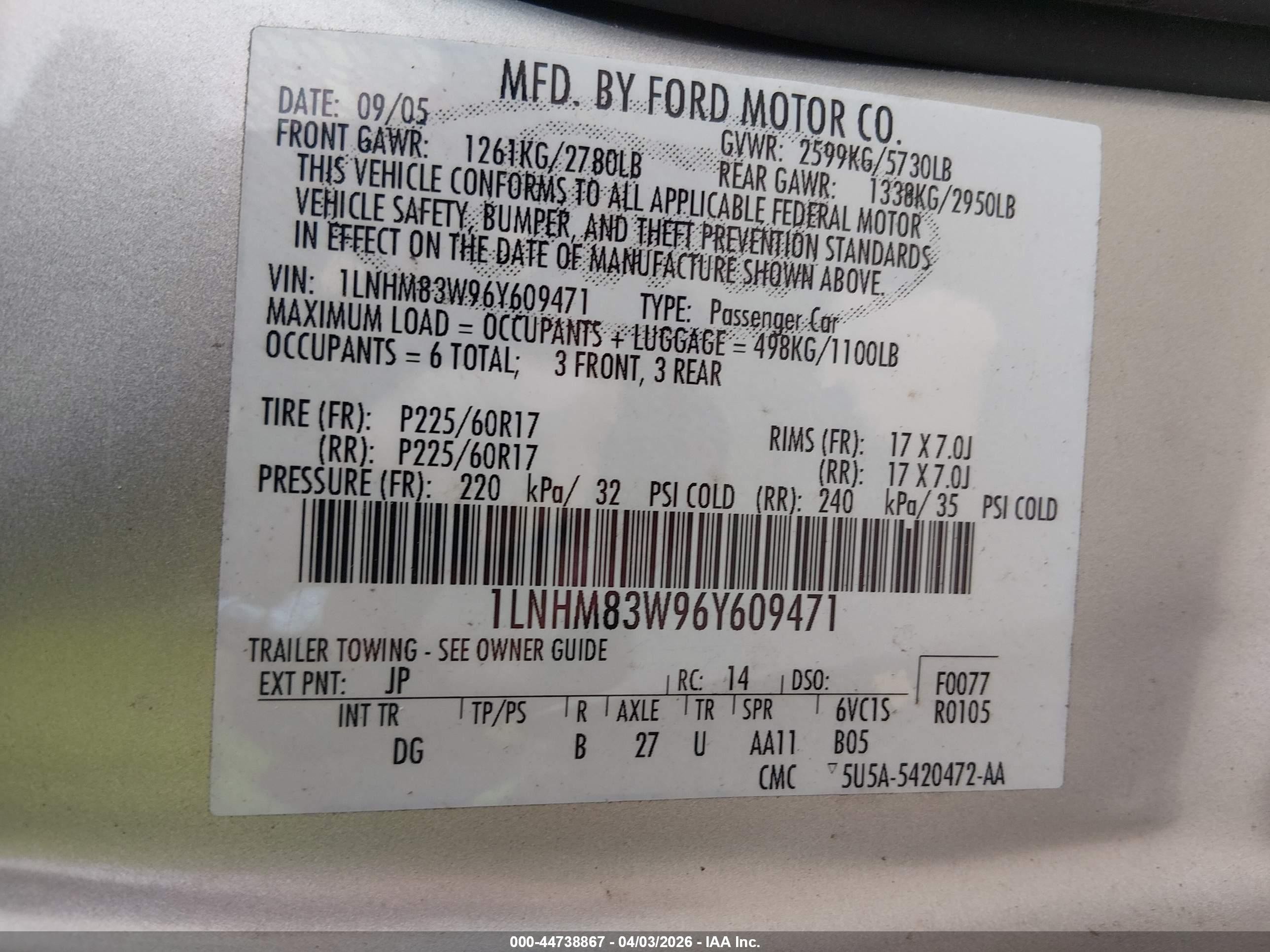 2006 Lincoln Town Car Designer Series Silver vin: 1LNHM83W96Y609471