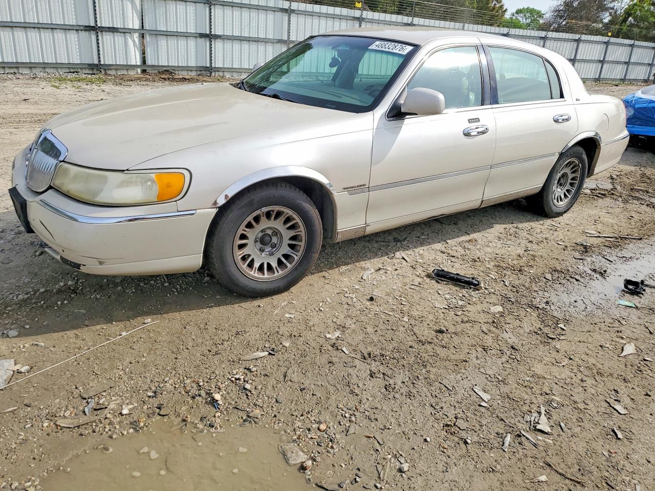 1LNHM83W9YY816901