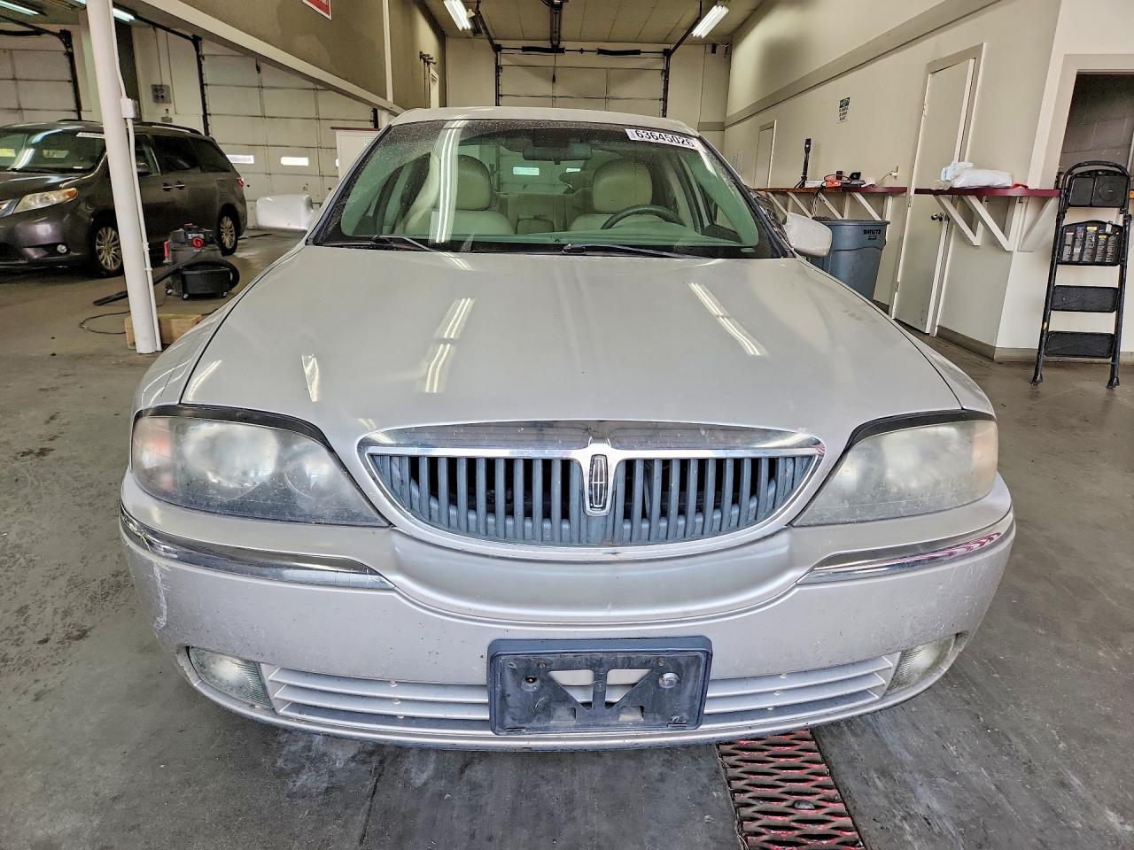 2005 Lincoln Ls Серебряный vin: 1LNHM86S05Y641975