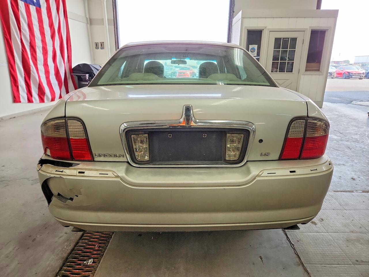 2005 Lincoln Ls Серебряный vin: 1LNHM86S05Y641975