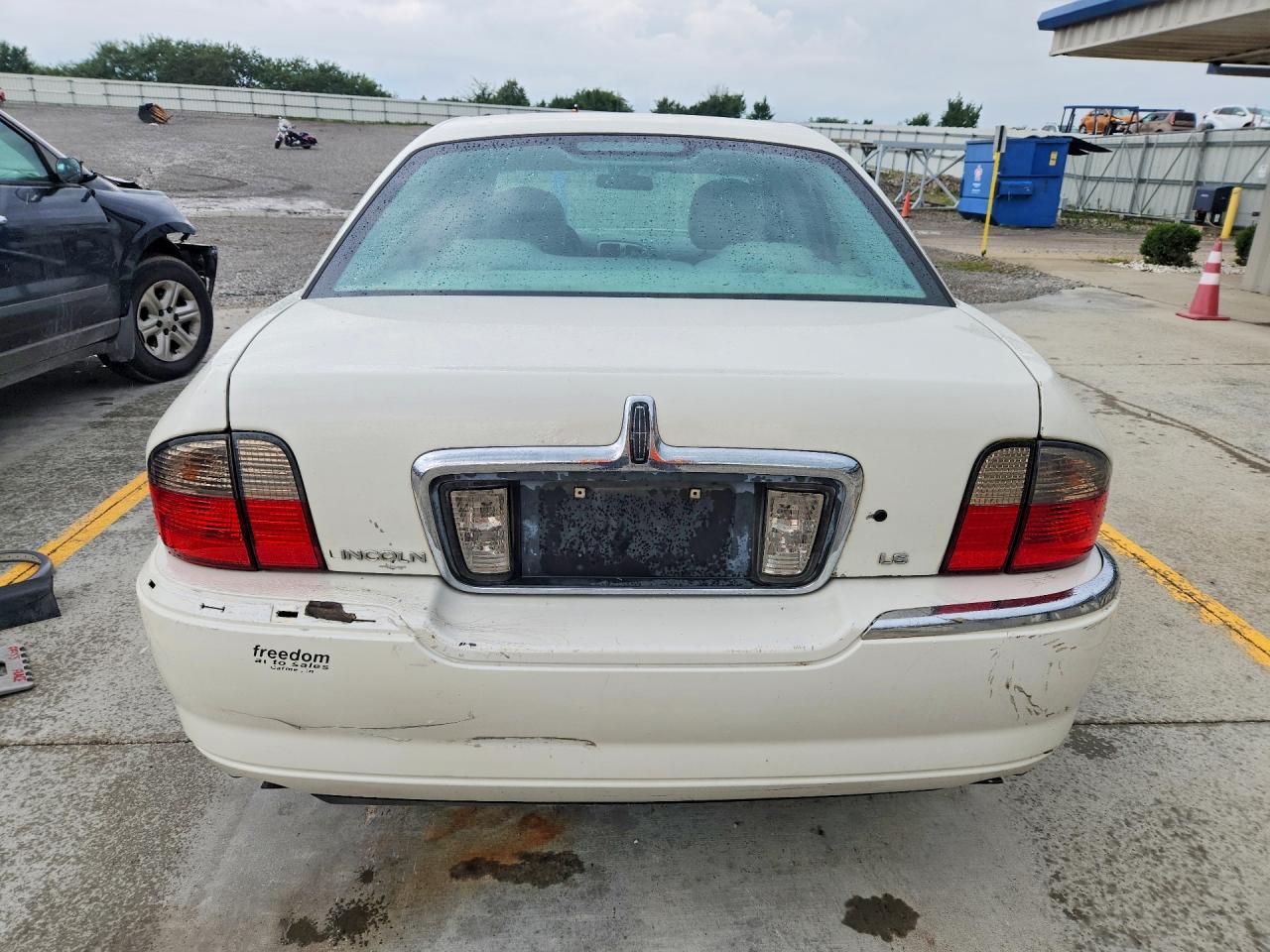2005 Lincoln Ls White vin: 1LNHM86S35Y600885