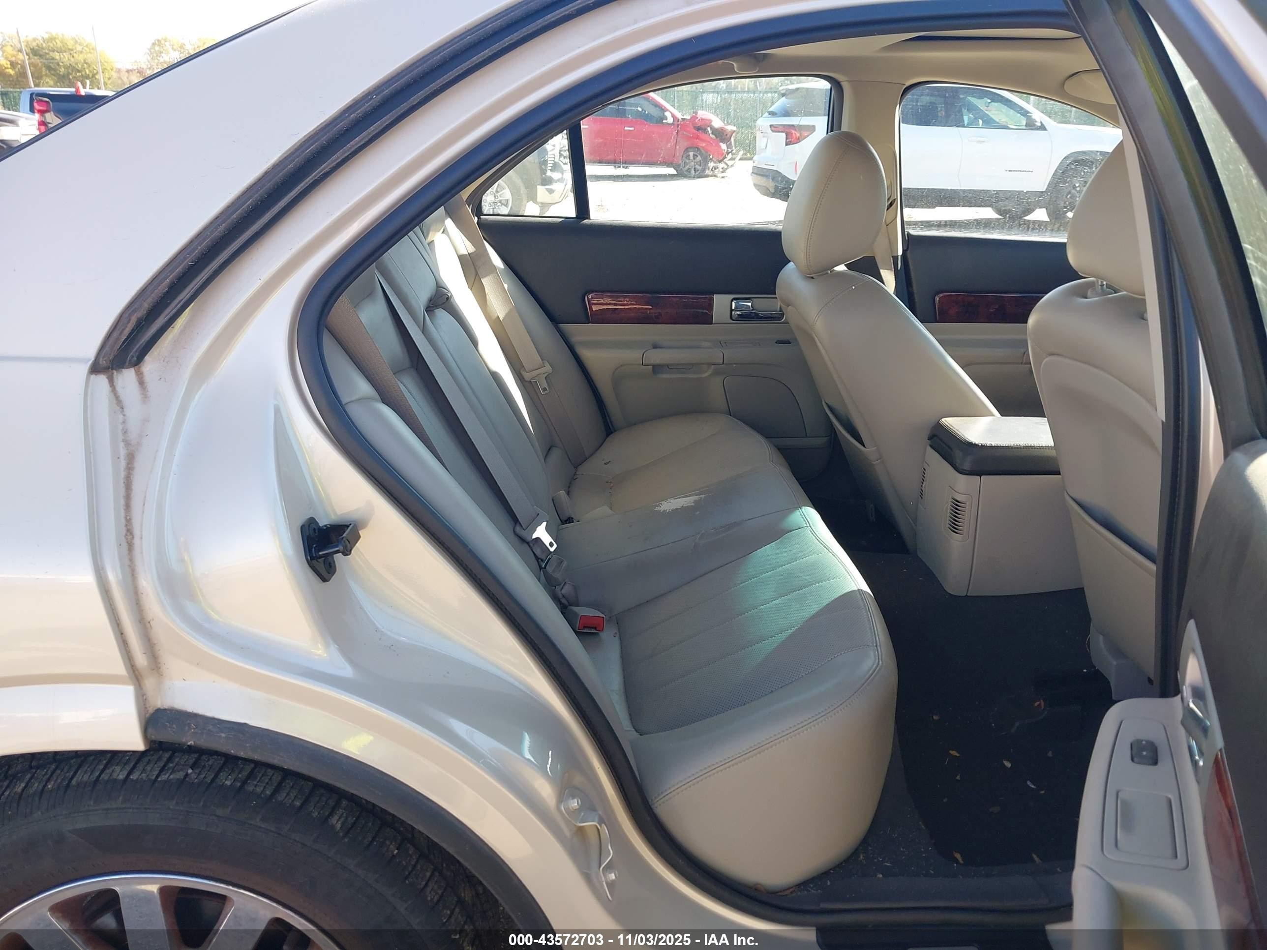 2003 Lincoln Ls V6 Кремовый vin: 1LNHM86S53Y682258