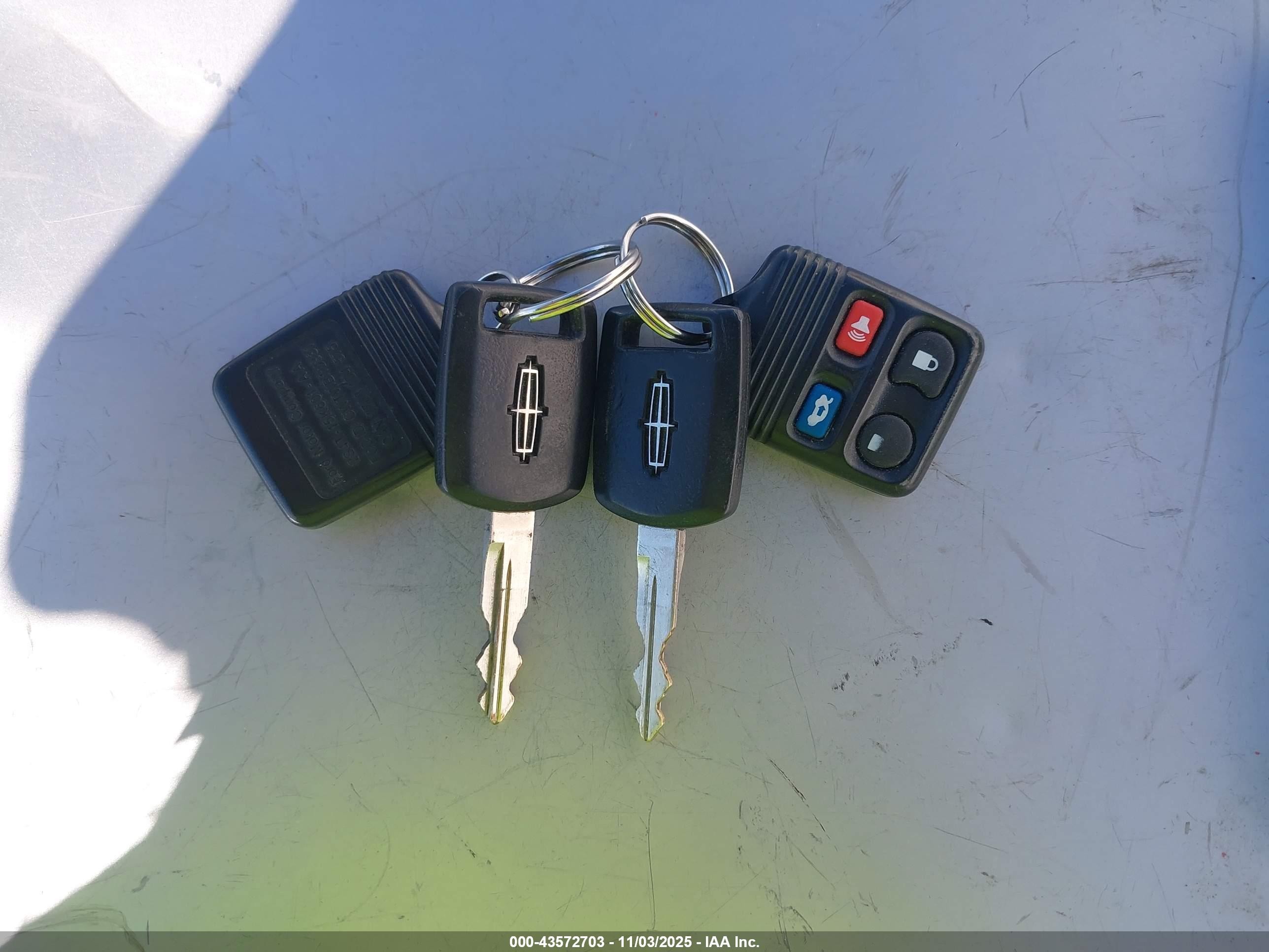 2003 Lincoln Ls V6 Кремовый vin: 1LNHM86S53Y682258