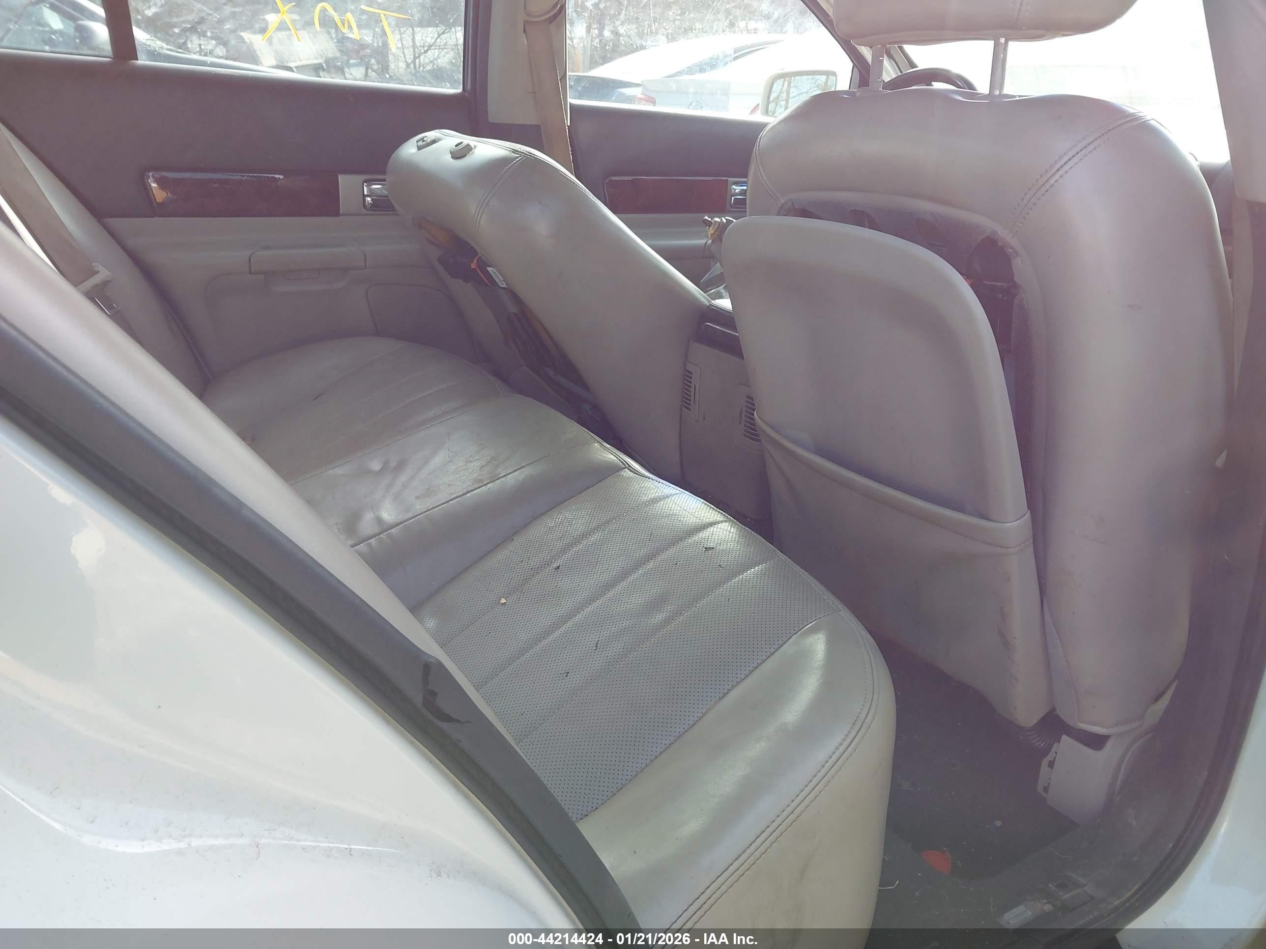 2003 Lincoln Ls V8 White vin: 1LNHM87A03Y680648