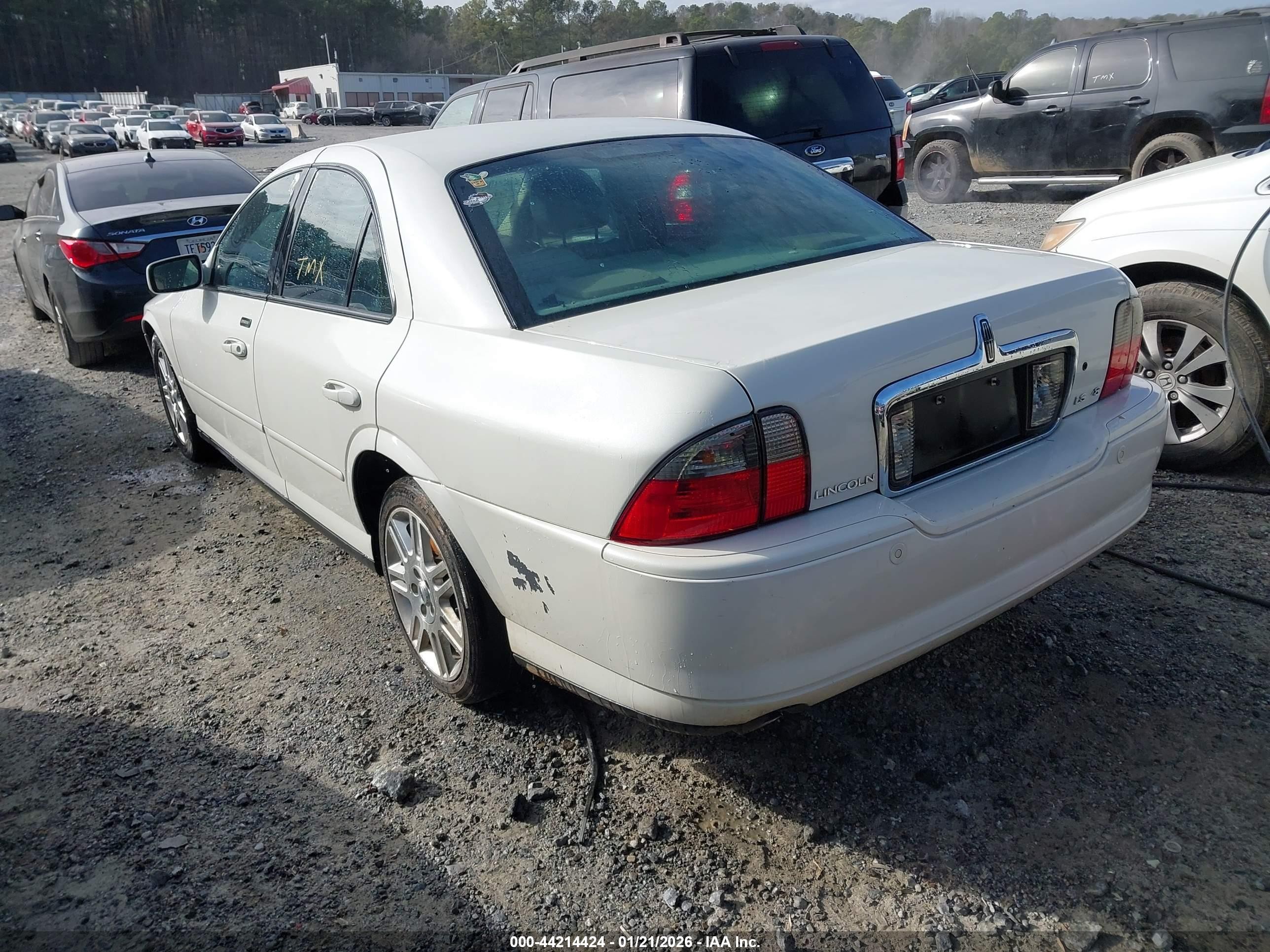 2003 Lincoln Ls V8 White vin: 1LNHM87A03Y680648