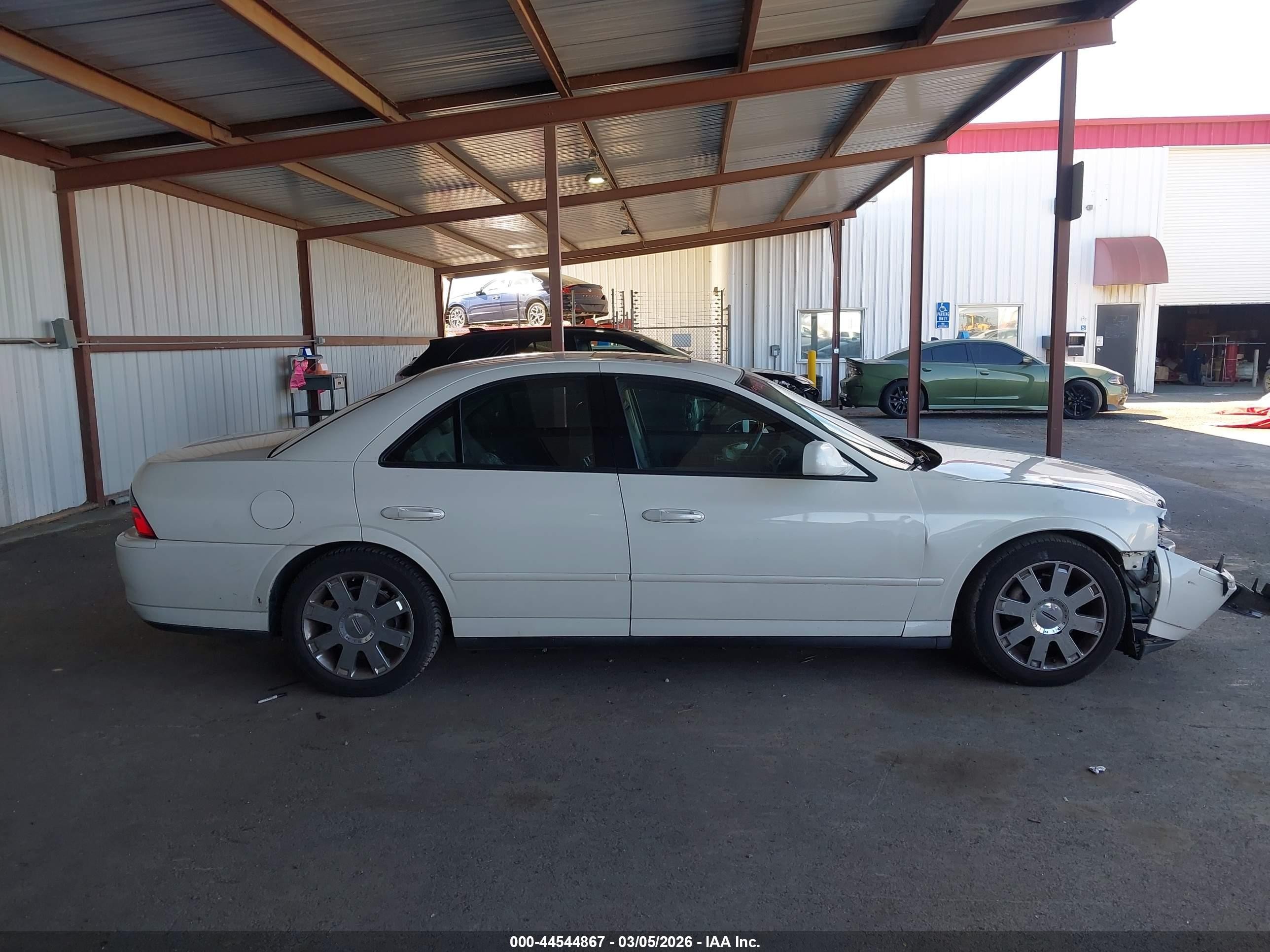 2003 Lincoln Ls V8 Белый vin: 1LNHM87A03Y698129