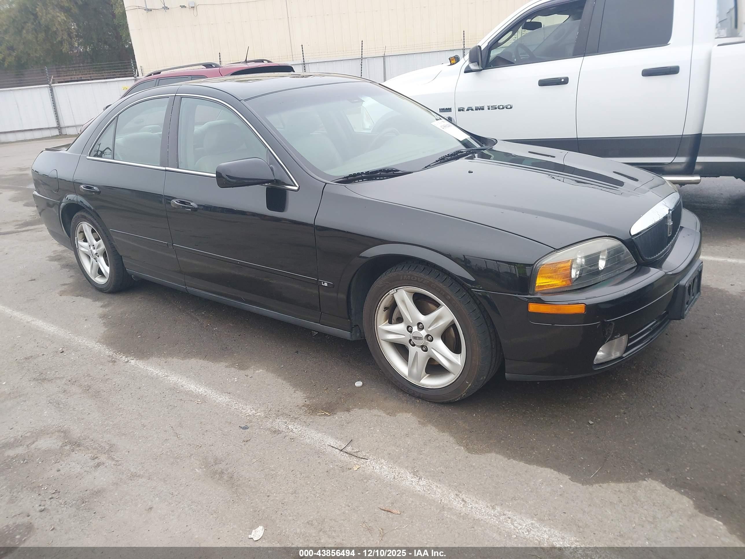 1LNHM87A1YY892966